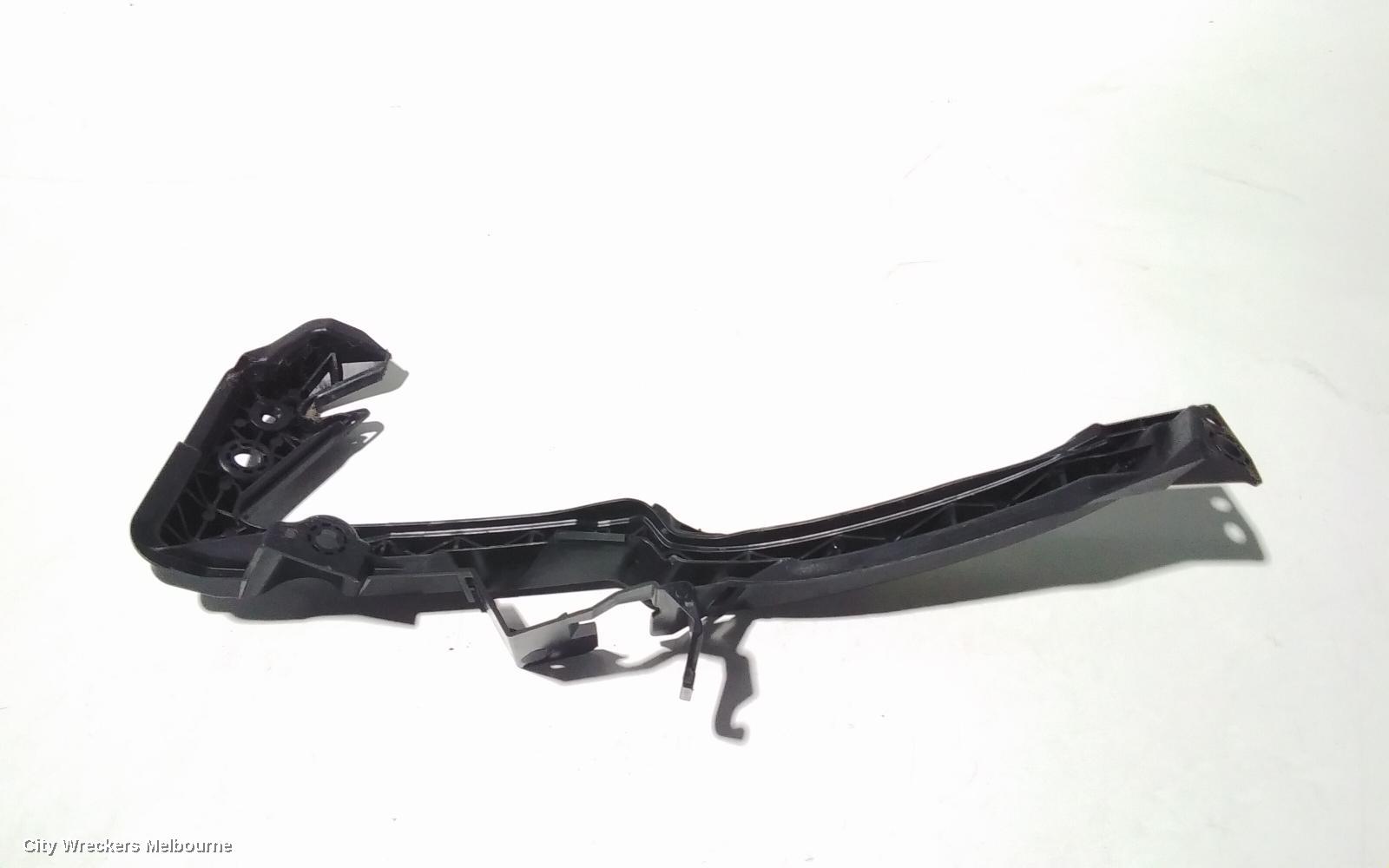 SUBARU OUTBACK, 6TH GEN, 08/2014 - 12/2020, RH HEAD LIGHT BRAKET: 89466