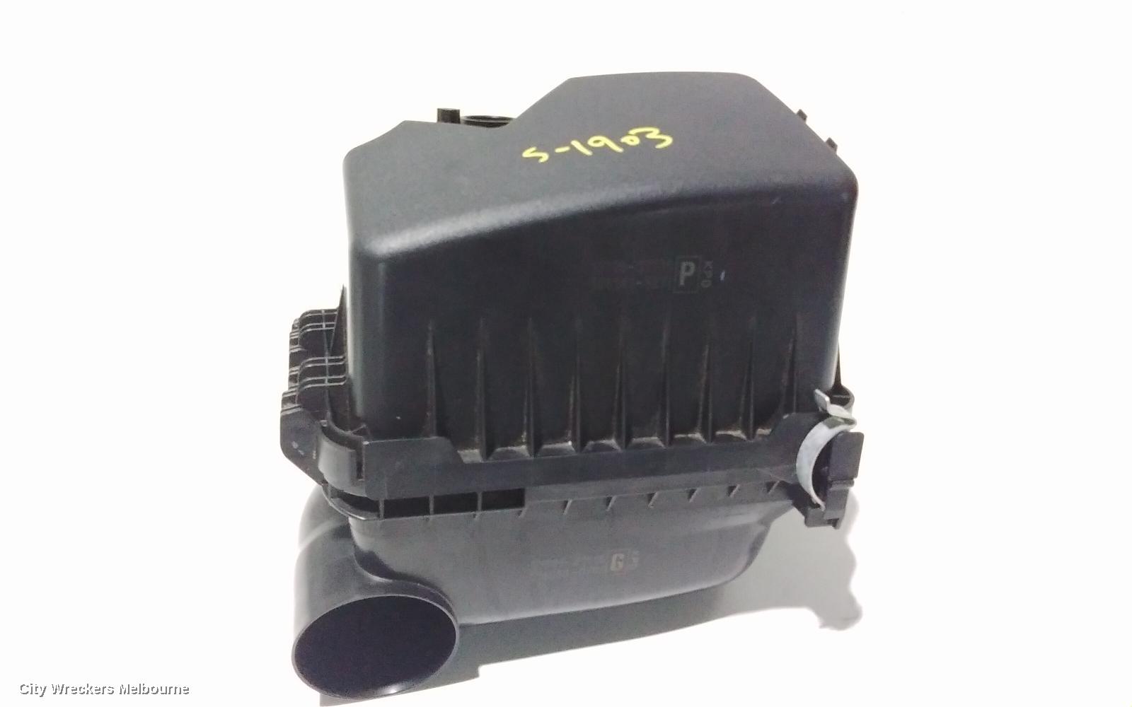 TOYOTA COROLLA AIR CLEANER/BOX, AIR CLEANER, ZRE182R, HATCH, 10/2012 - 06/2018