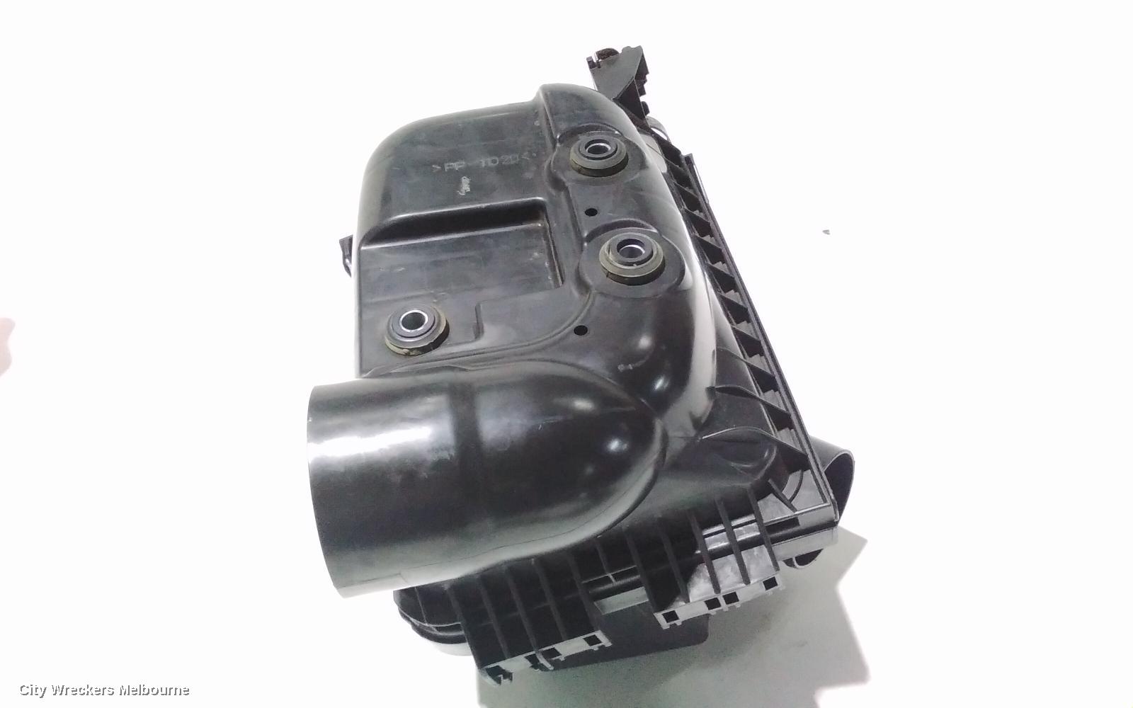 TOYOTA COROLLA AIR CLEANER/BOX, AIR CLEANER, ZRE182R, HATCH, 10/2012 - 06/2018