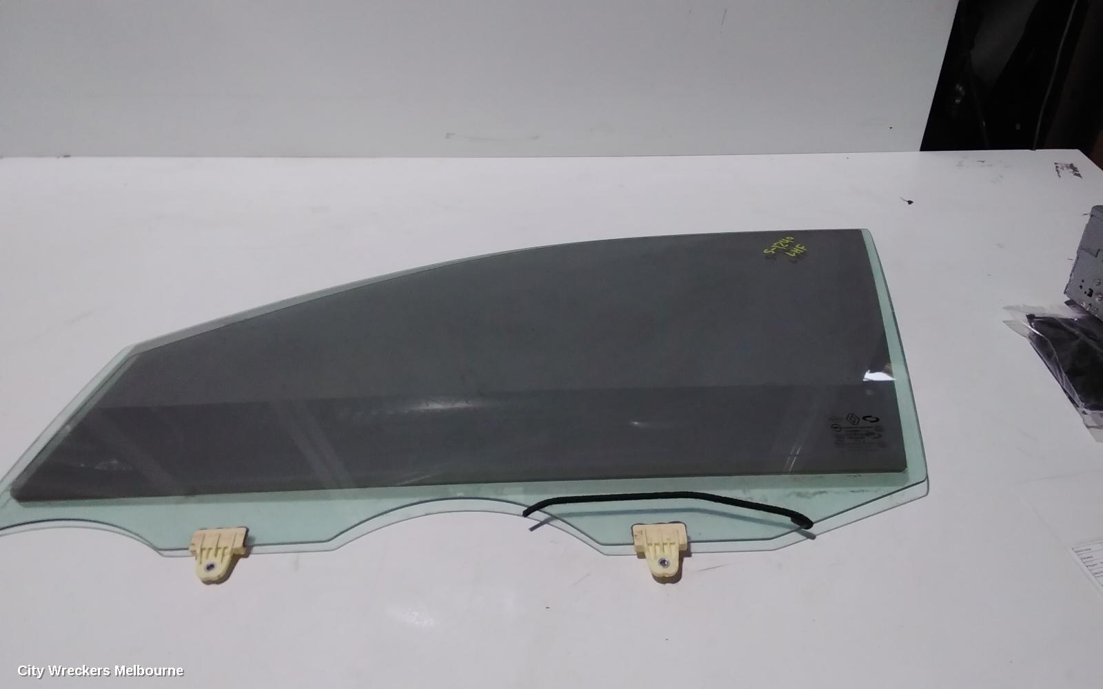 RENAULT KALEOS LEFT FRONT DOOR WINDOW, H45, WAGON, 09/2008 - 04/2016