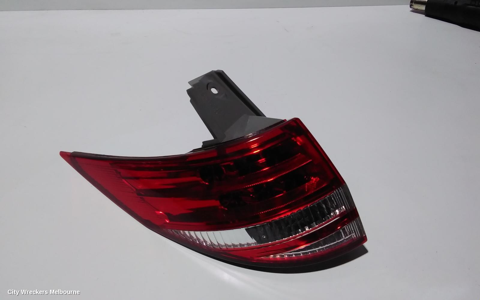 TOYOTA ESTIMA LEFT TAILLIGHT, XR50, RED/CLEAR, LENS# 28-193, 05-19 (IMPORT)