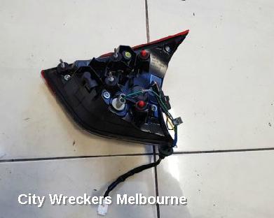 NISSAN XTRAIL REAR GARNISH, TAILGATE LAMP (LH SIDE), T32, 02/2014 - 01/2017
