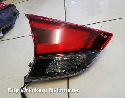 NISSAN XTRAIL REAR GARNISH, TAILGATE LAMP (LH SIDE), T32, 02/2014 - 01/2017