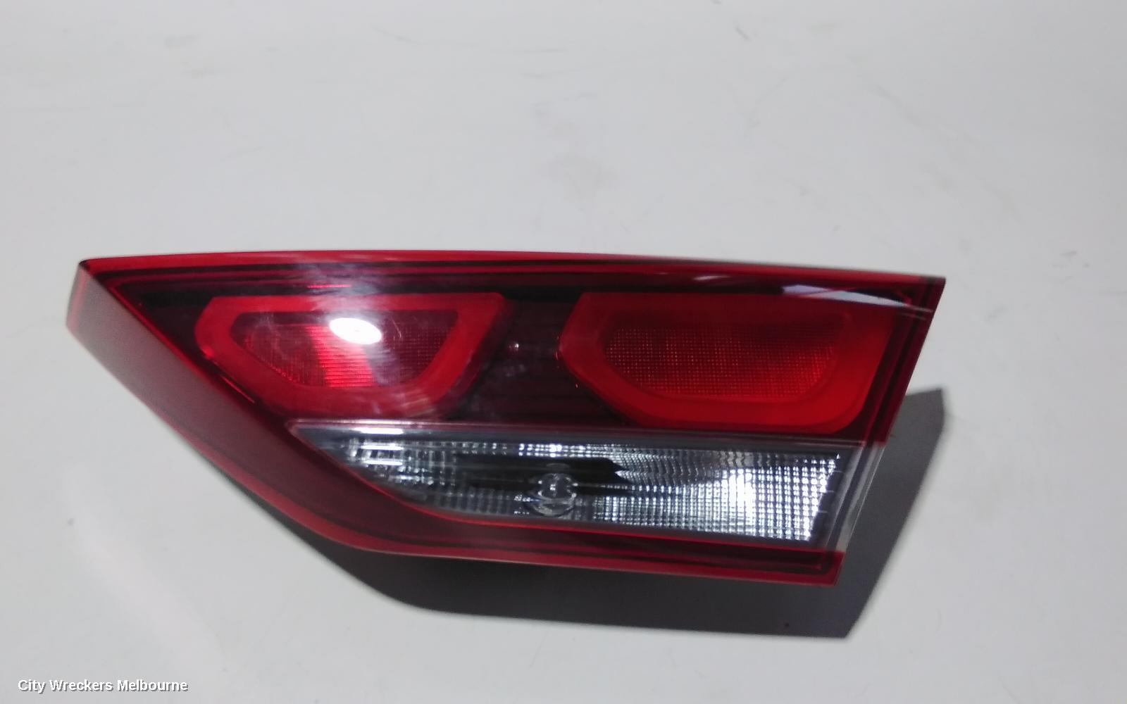 HYUNDAI ELANTRA REAR GARNISH, BOOTLID LAMP (RH SIDE), AD, STANDARD TYPE, 12/2015 - 09/2018