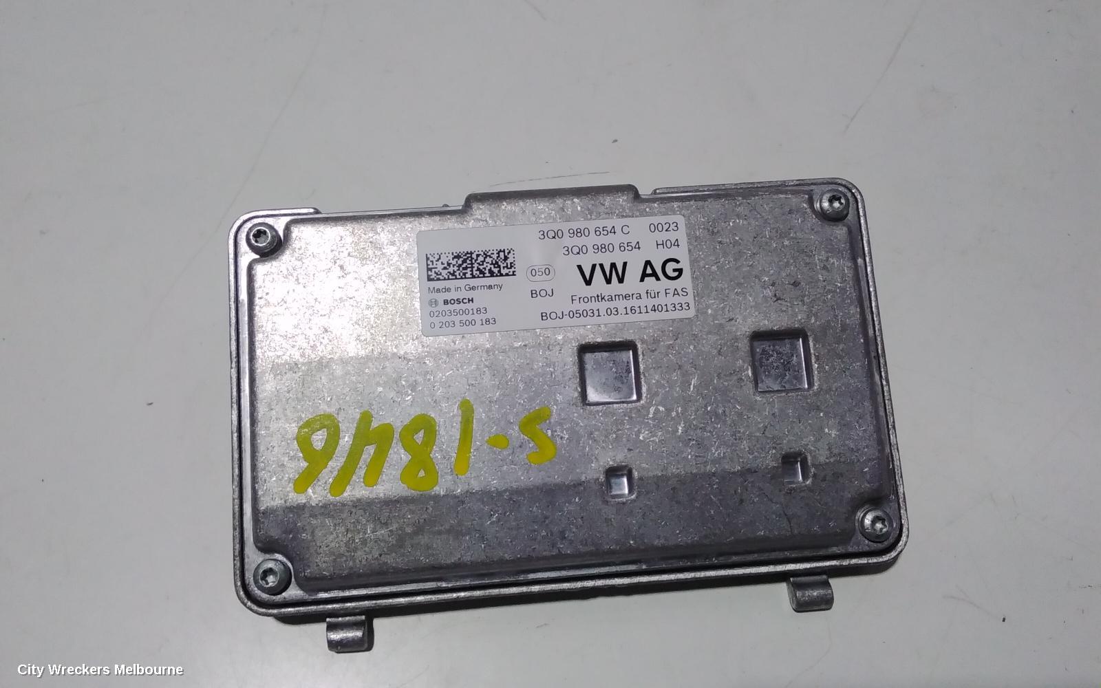 VOLKSWAGEN PASSAT REVERSE CAMERA, FRONT, B8/MK7, 06/2015 ONWARDS