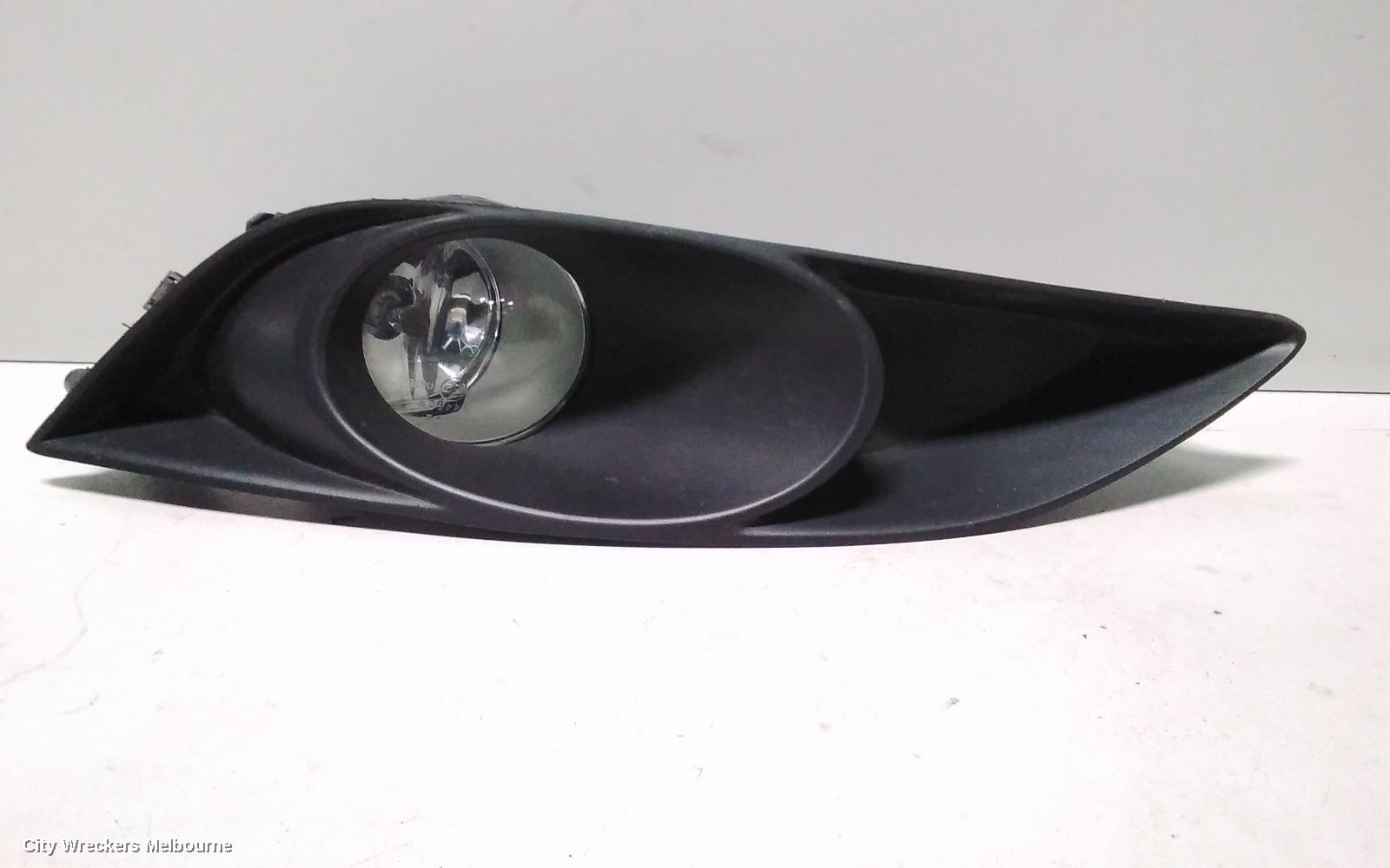 TOYOTA COROLLA LEFT INDICATOR/FOG/SIDE, BUMPER FOGLAMP, ZRE152R, HATCH, 03/2007 - 10/2009