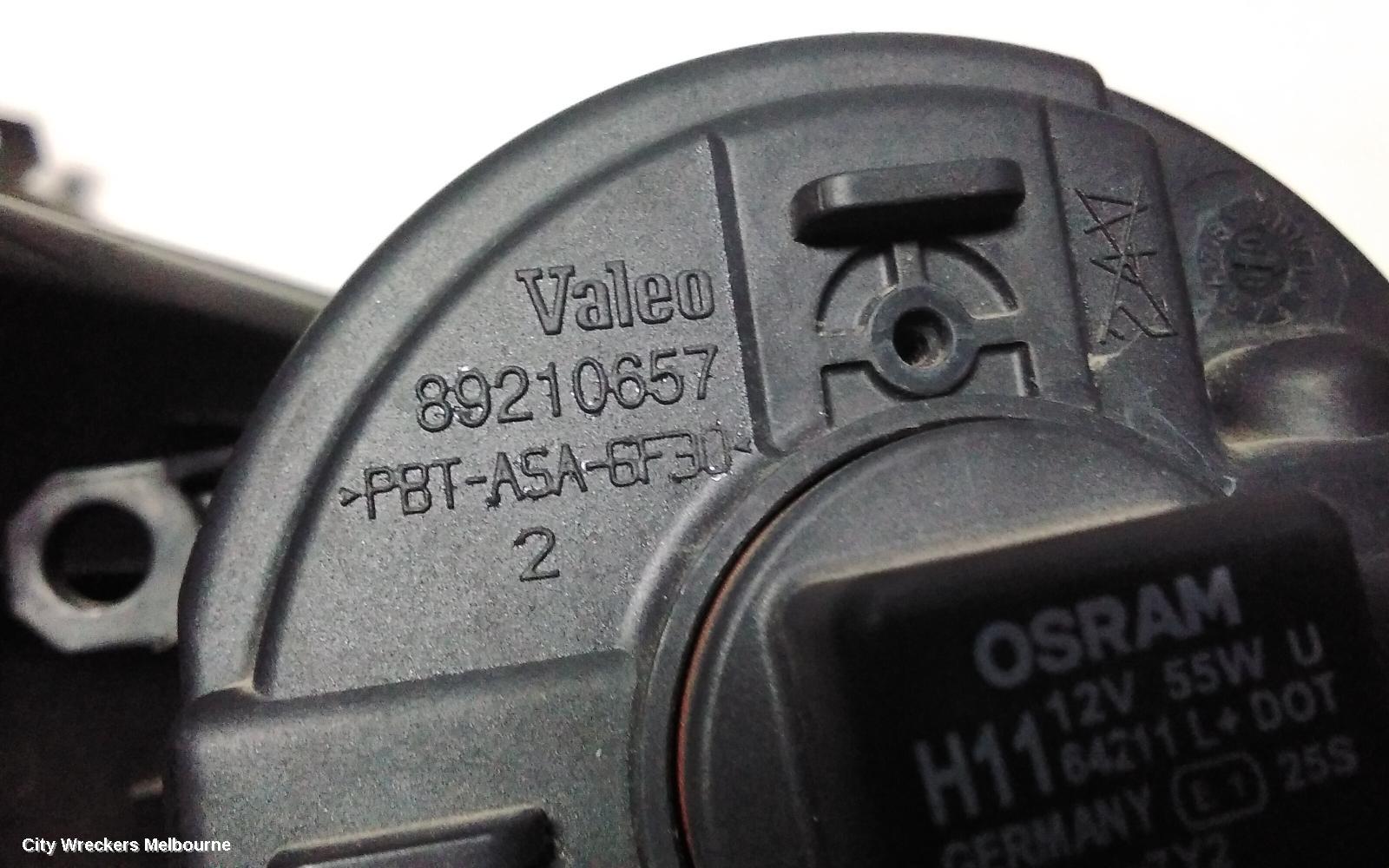 TOYOTA COROLLA LEFT INDICATOR/FOG/SIDE, BUMPER FOGLAMP, ZRE152R, HATCH, 03/2007 - 10/2009