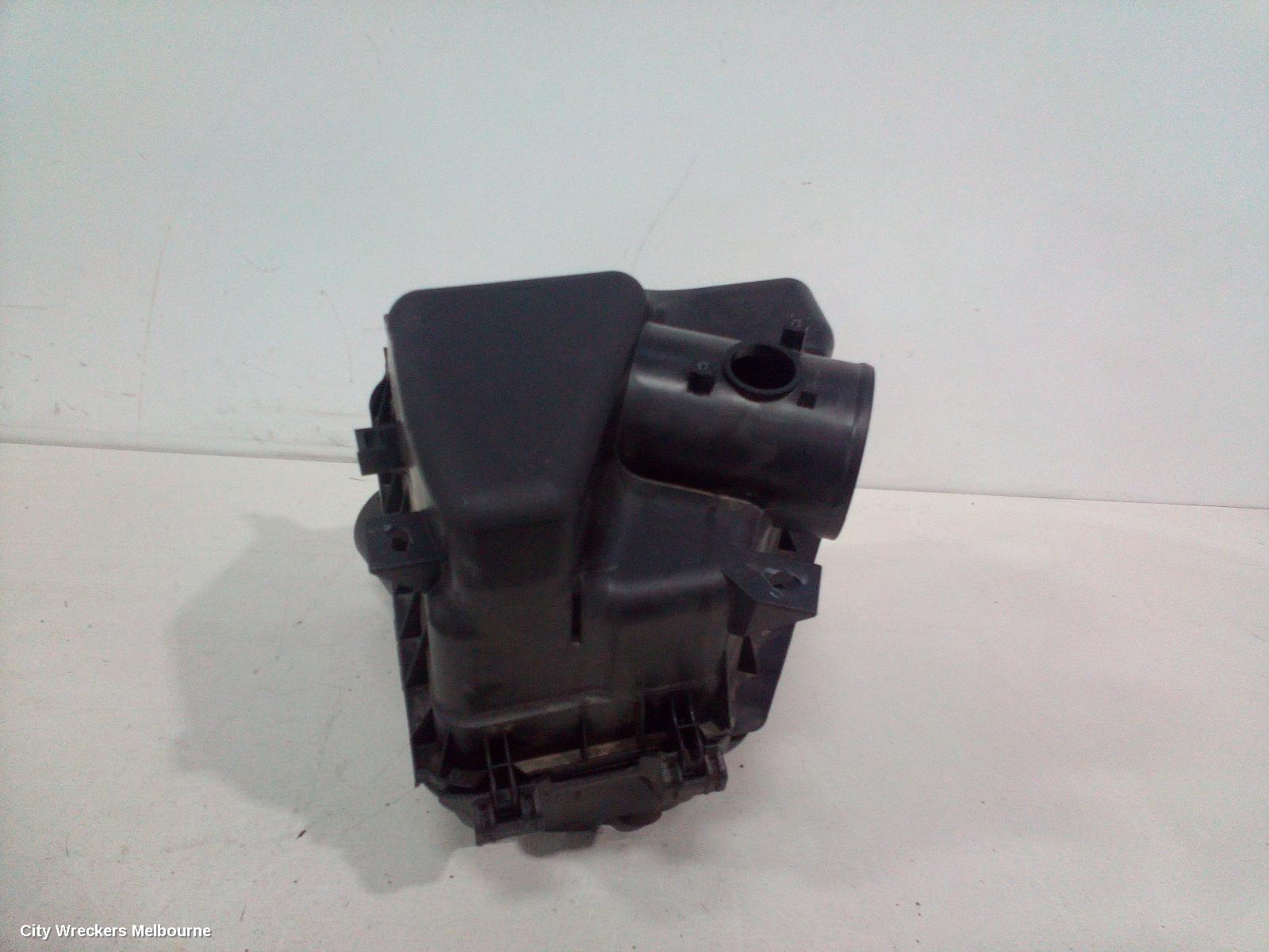 TOYOTA RAV4 AIR CLEANER/BOX, AIR CLEANER, ACA33/ACA38, 2.4, PETROL, 11/2005 - 11/2012