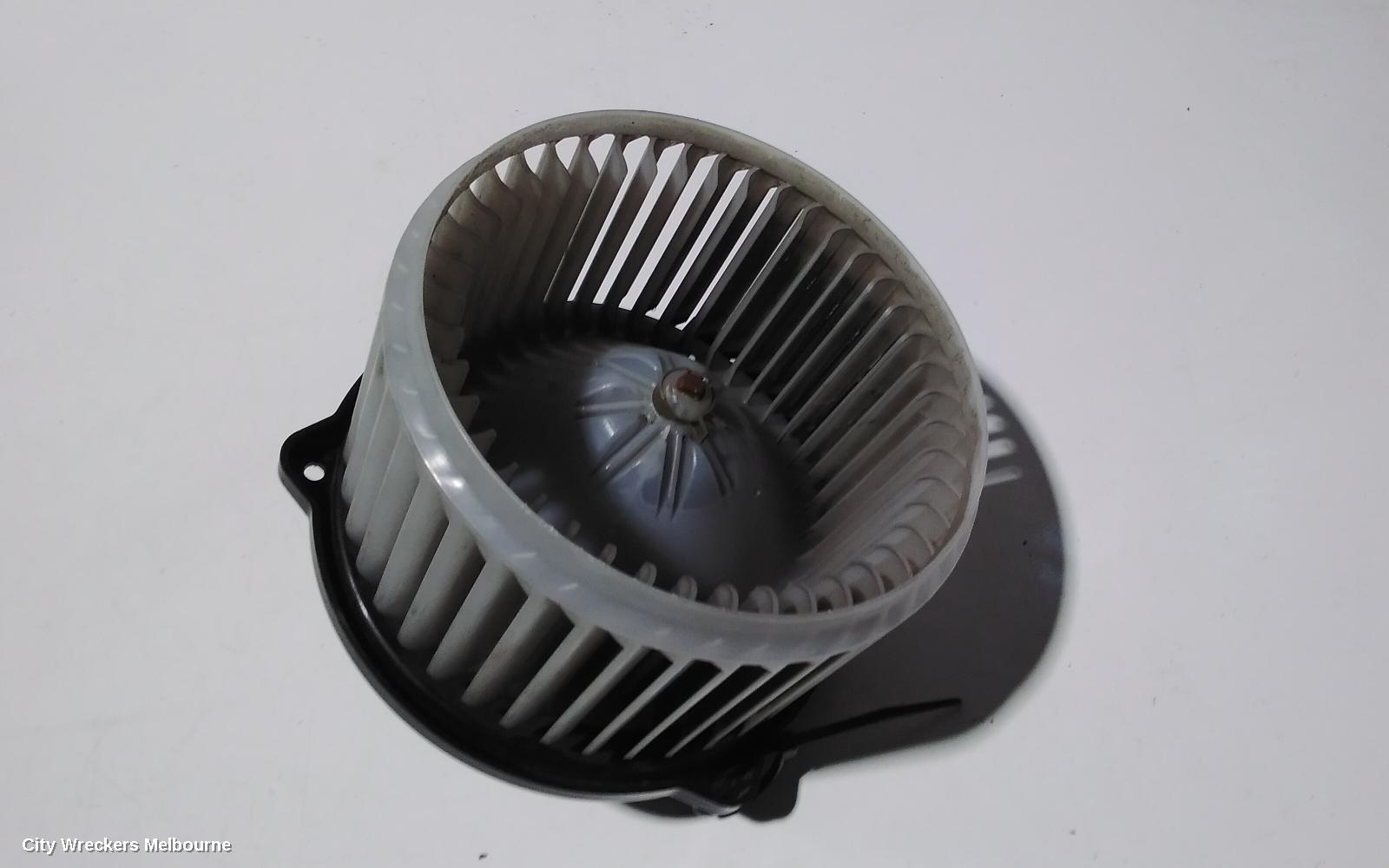 TOYOTA HIACE HEATER FAN MOTOR, FRONT, TRH/KDH, 03/2005 - 04/2019
