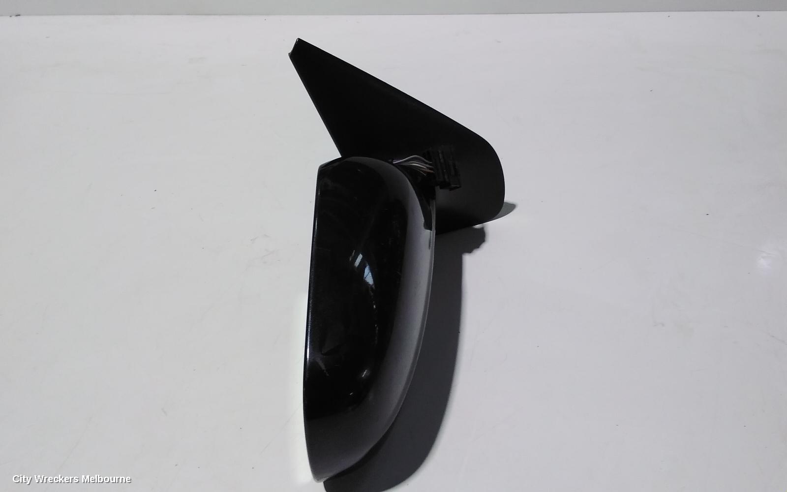VOLKSWAGEN PASSAT RIGHT DOOR MIRROR, 3B/GP, MANUAL FOLDING TYPE (1 PLUG 5 WIRE), 03/1997 - 11/2005