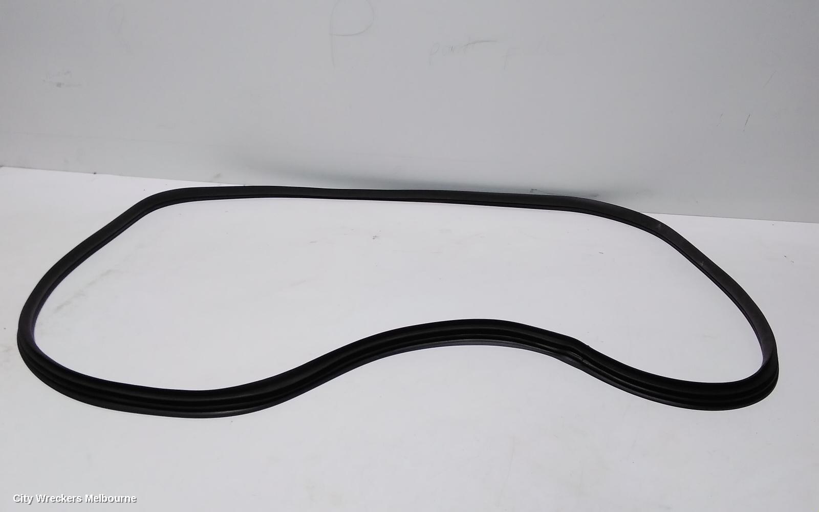 HYUNDAI SANTA FE, TM, 03/2018 - 10/2023, RHF DOOR SEAL ON THE BODY: 89778