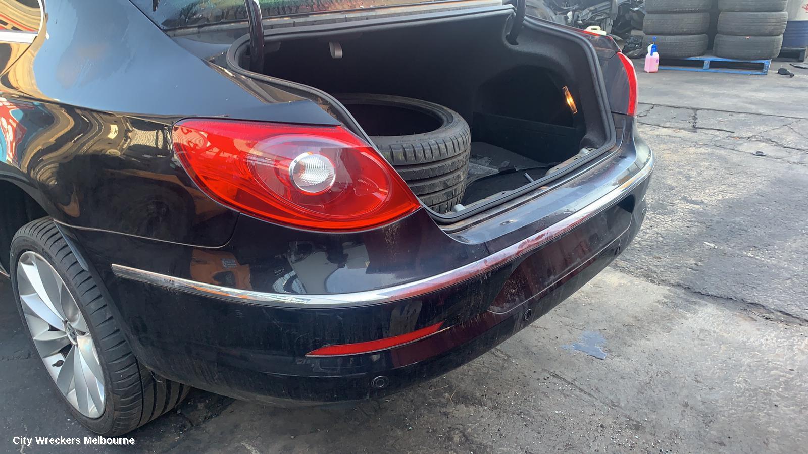 VOLKSWAGEN PASSAT REAR GARNISH, BOOTLID LAMP (LH SIDE), 3CC, SEDAN, 01/2009 - 02/2012