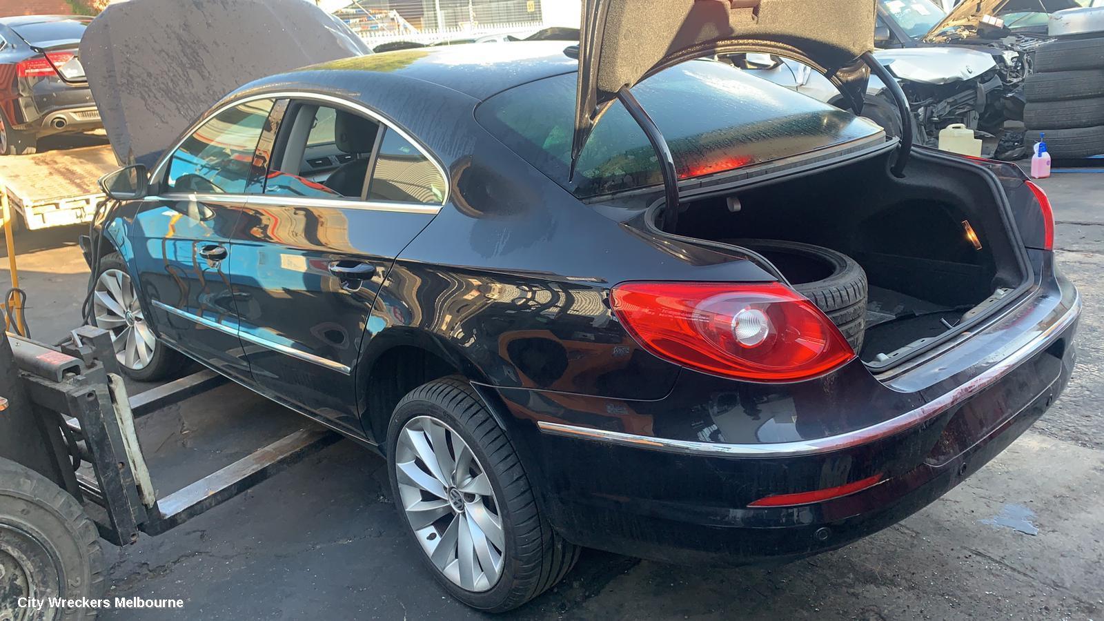 VOLKSWAGEN PASSAT REAR GARNISH, BOOTLID LAMP (LH SIDE), 3CC, SEDAN, 01/2009 - 02/2012