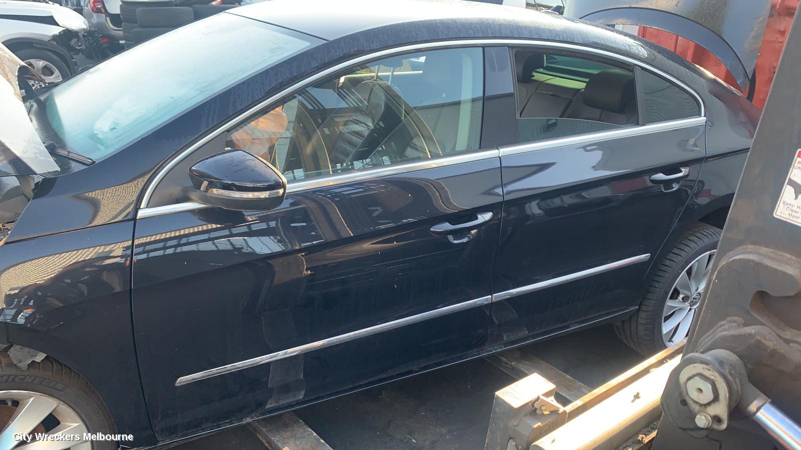 VOLKSWAGEN PASSAT REAR GARNISH, BOOTLID LAMP (LH SIDE), 3CC, SEDAN, 01/2009 - 02/2012