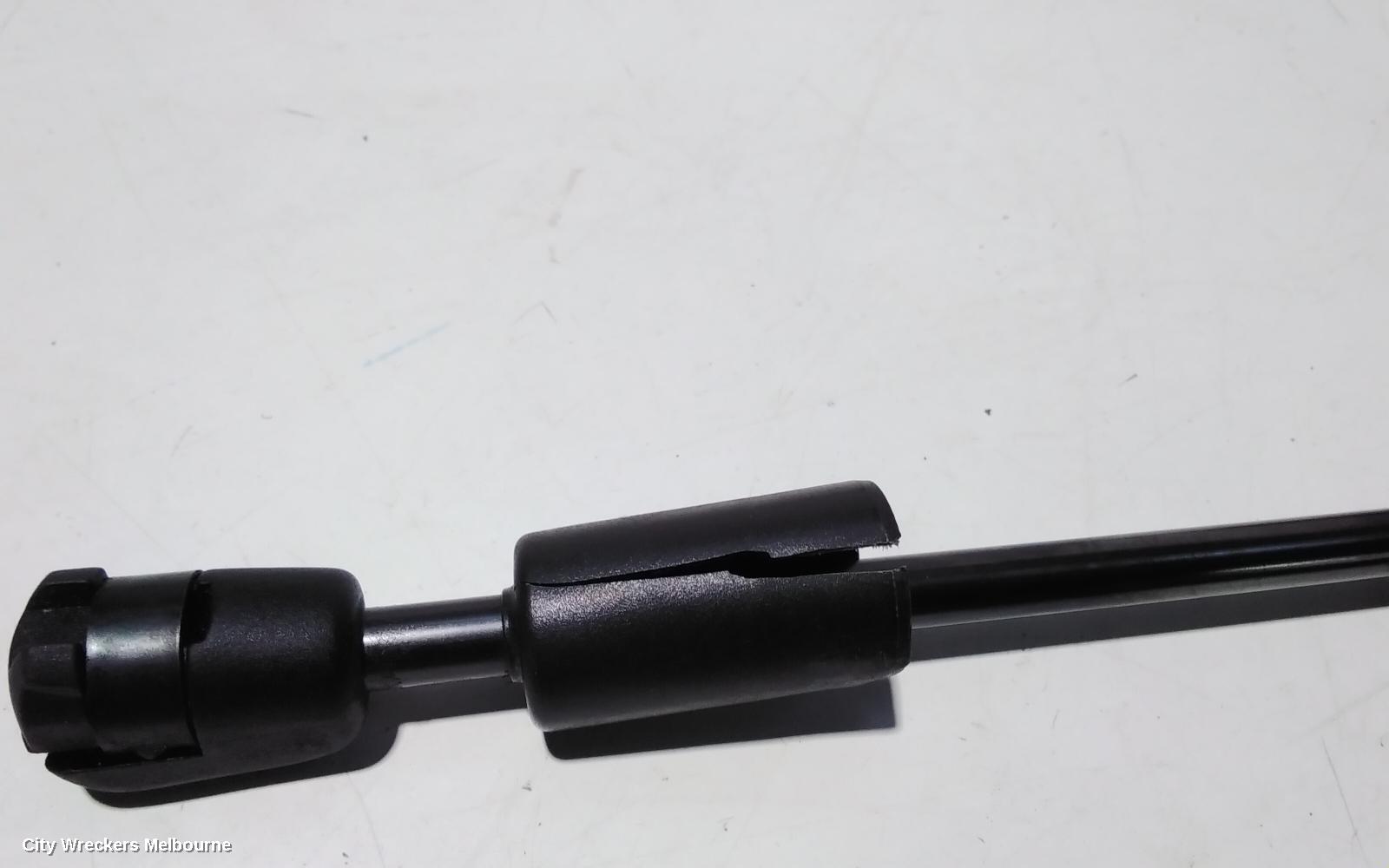 HYUNDAI SANTA FE BONNET HINGE/STRUT, HINGES (PAIR), TM, 03/2018 - 02/2020
