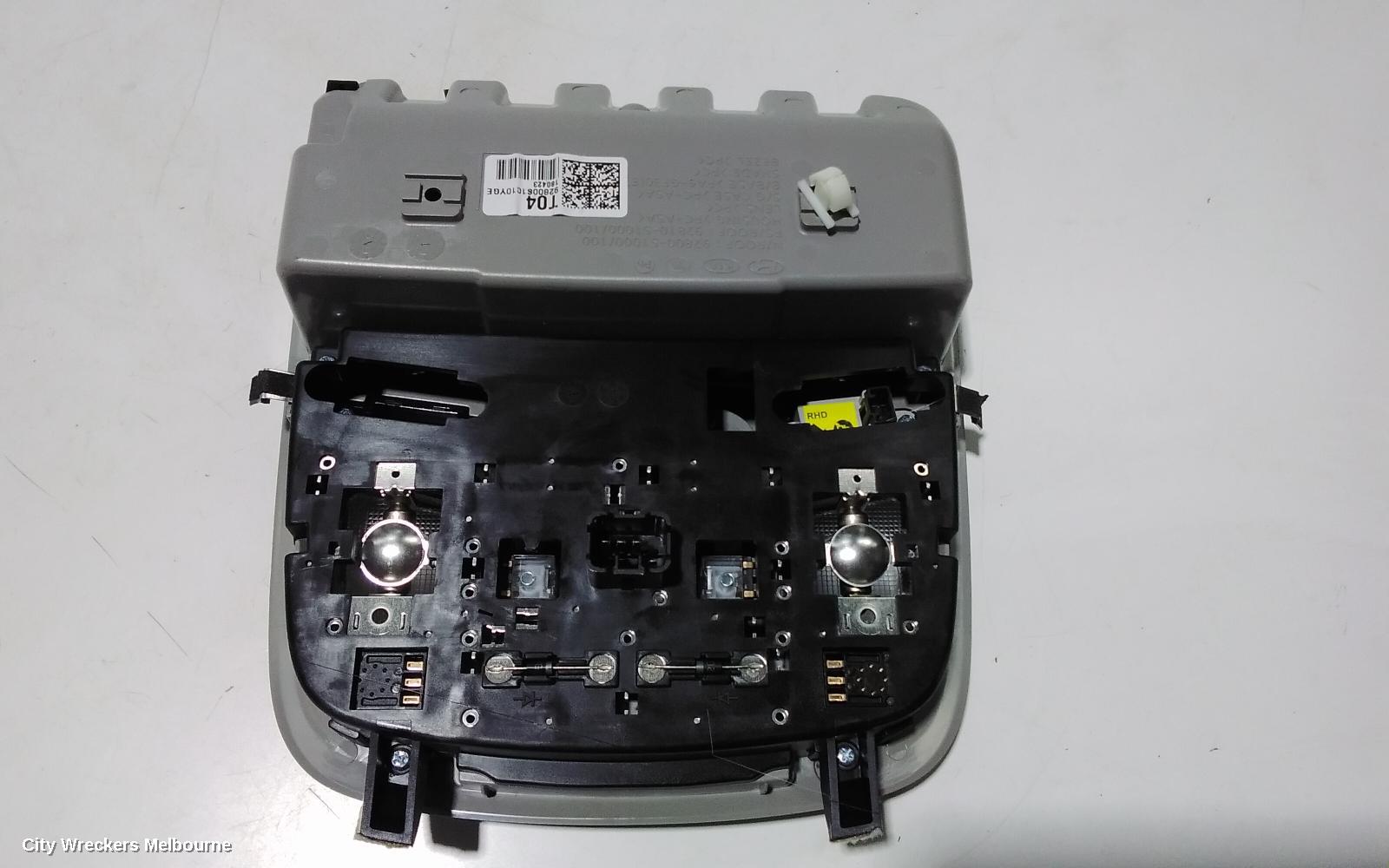 HYUNDAI SANTA FE COURTESY LIGHT, FRONT, W/ SUNROOF SWITCH, W/ SUNGLASS HOLDER TYPE, TM, 03/2018 ONWARDS