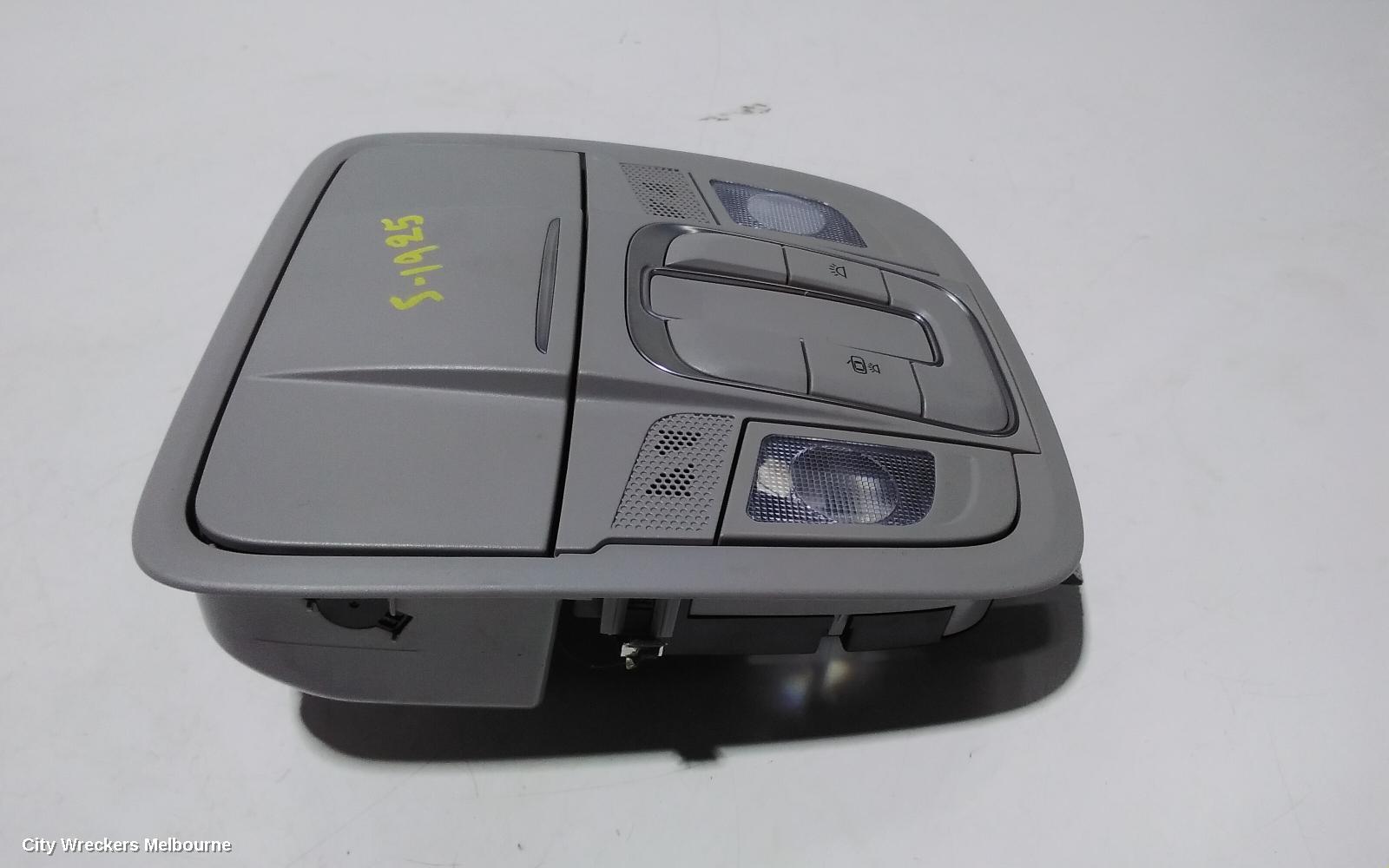 HYUNDAI SANTA FE COURTESY LIGHT, FRONT, W/ SUNROOF SWITCH, W/ SUNGLASS HOLDER TYPE, TM, 03/2018 ONWARDS