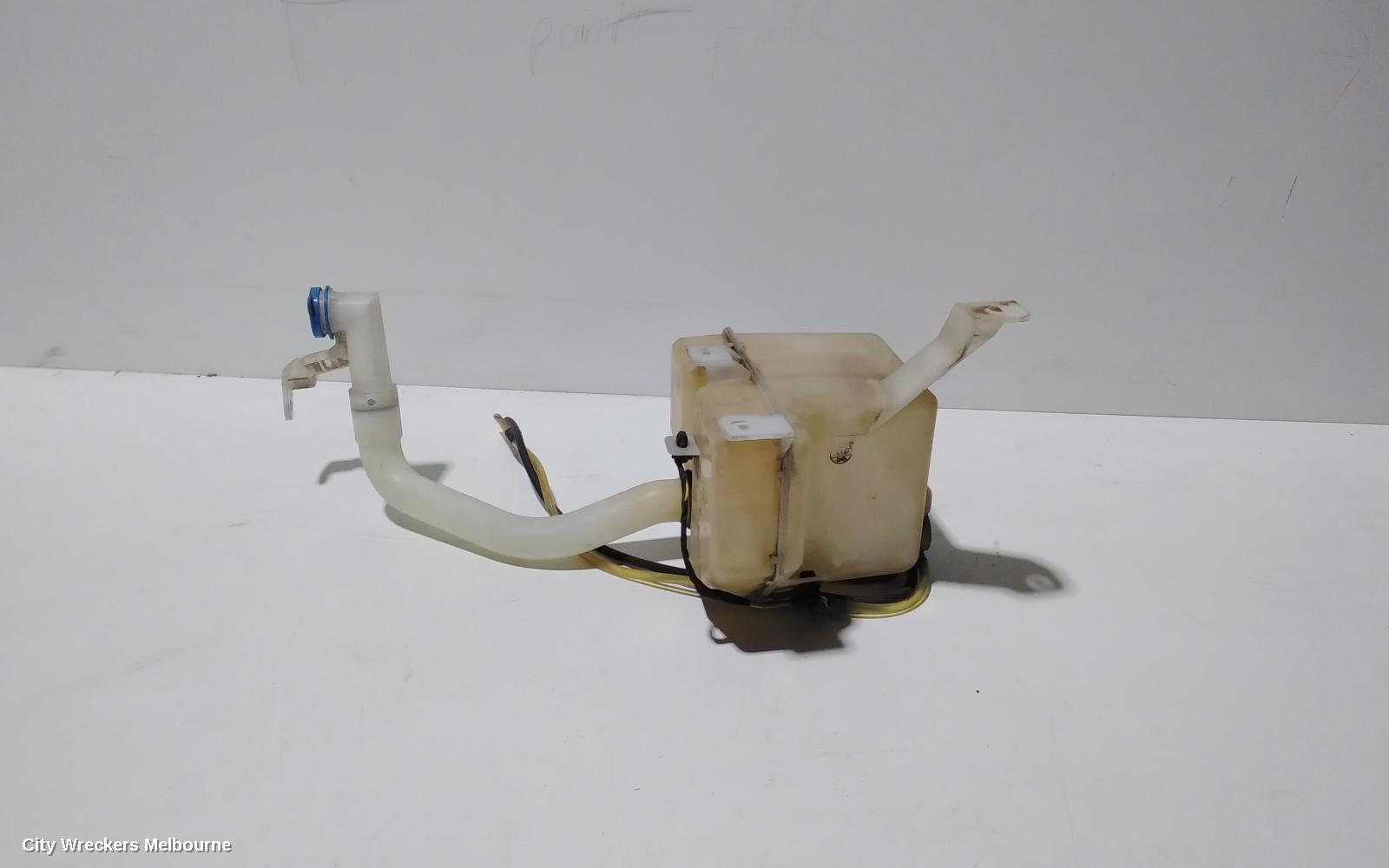 SUZUKI SWIFT WASHER BOTTLE, RS415/RS416, 09/2004 - 02/2011