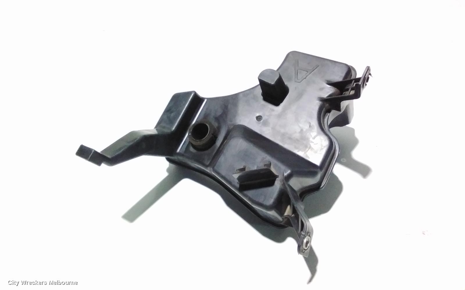 TOYOTA COROLLA AIR CLEANER/BOX, AIR RESONATOR, ZRE182R, HATCH, 10/2012 - 06/2018