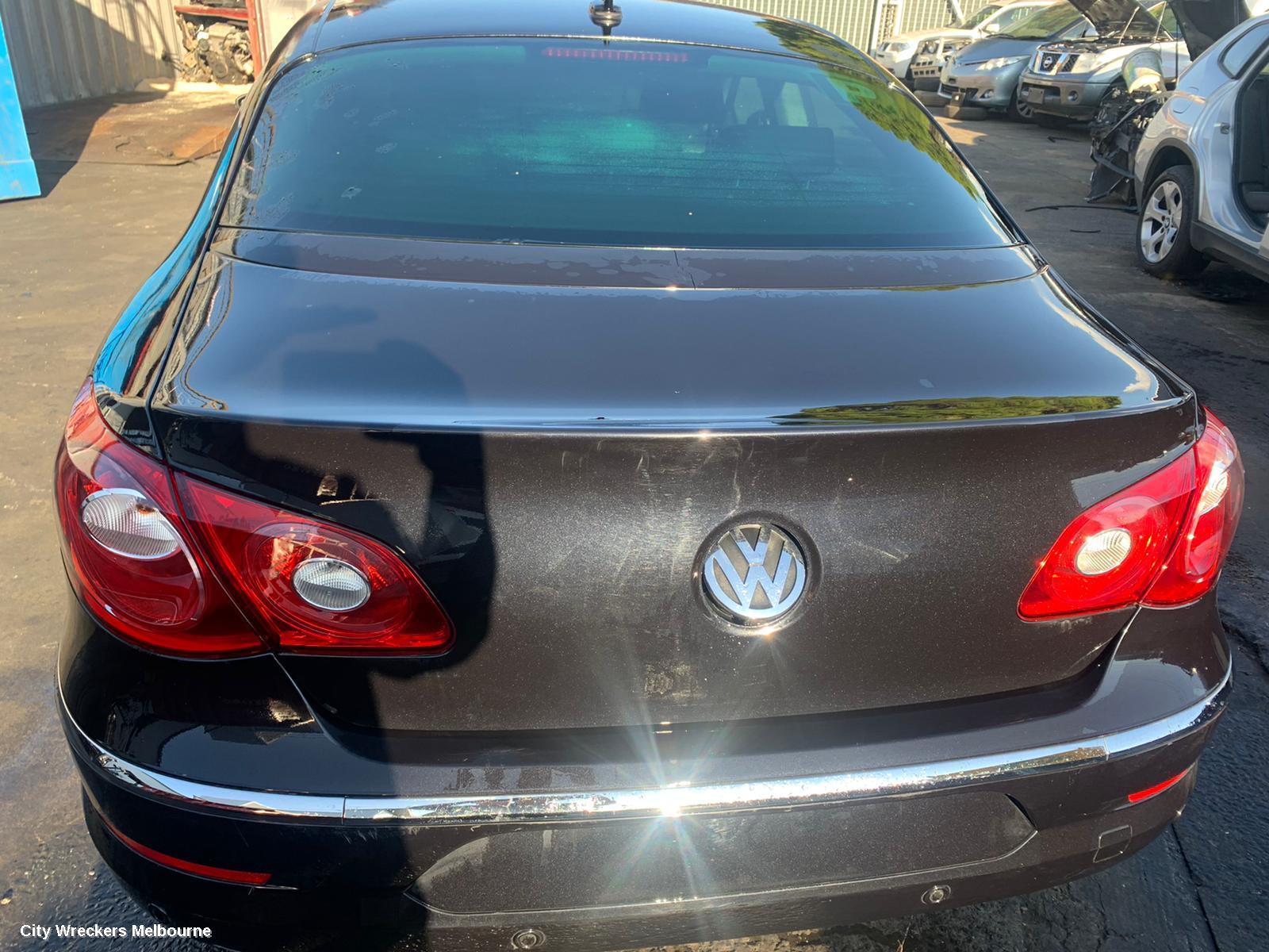 VOLKSWAGEN PASSAT REAR GARNISH, BOOTLID LAMP (LH SIDE), 3CC, SEDAN, 01/2009 - 02/2012