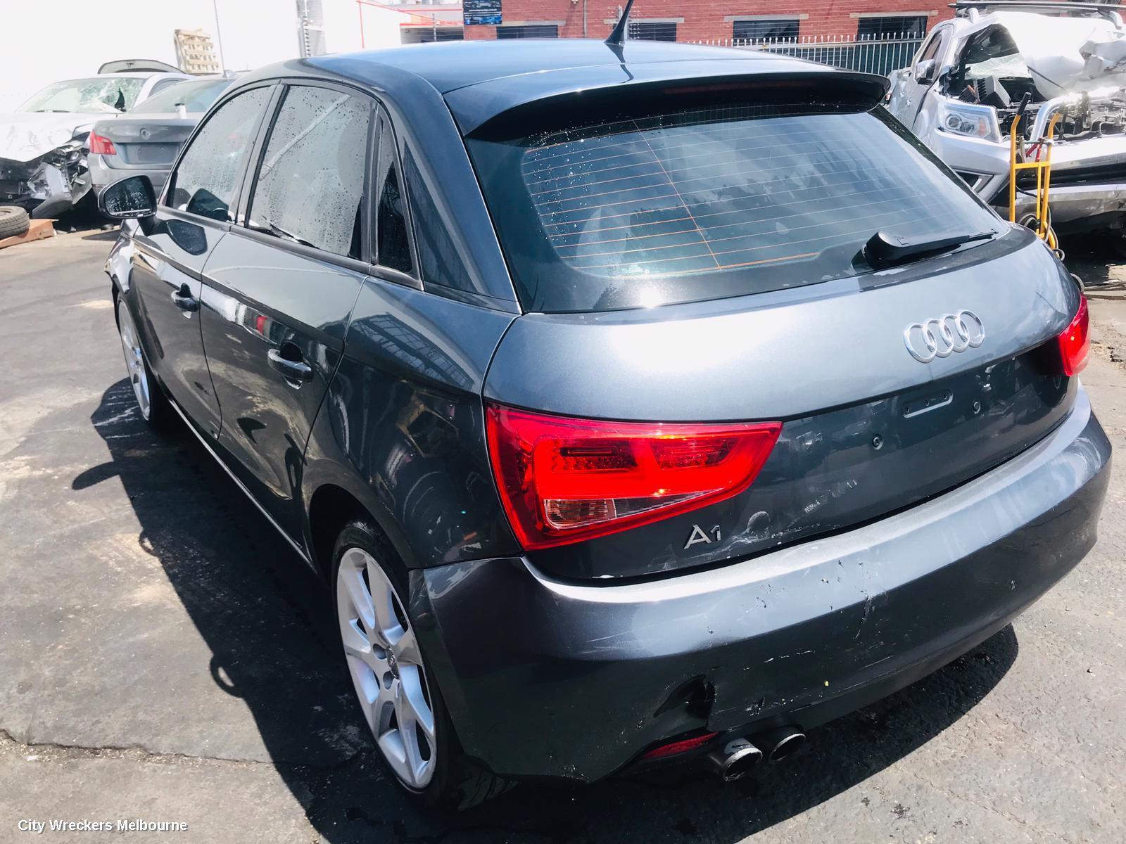 AUDI A1 LEFT INDICATOR/FOG/SIDE, BUMPER FOGLAMP, 8X, A1/S1, 12/2010 - 05/2015