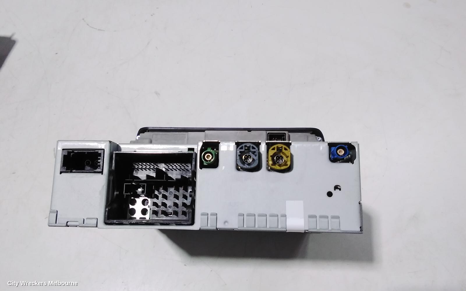 AUDI A1 RADIO/CD/DVD/SAT/TV, RADIO CONTROL UNIT, 8X, ACTIVE SPEAKER TYPE (4G0035056J), 12/2010 - 10/2018