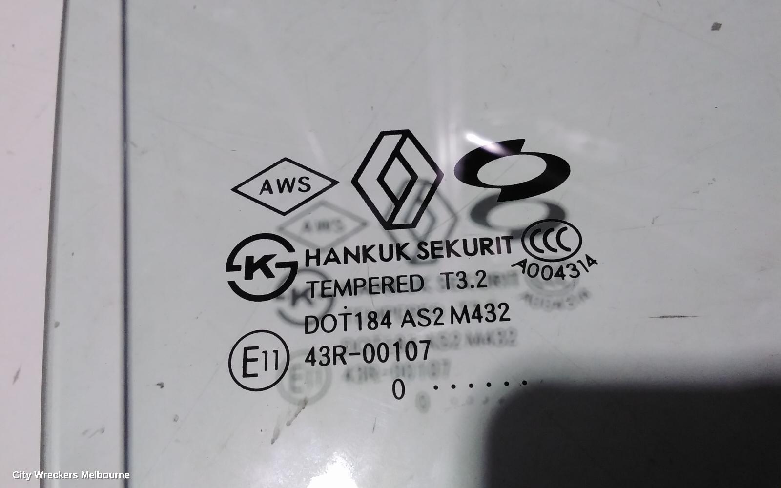 RENAULT FLUENCE RIGHT REAR DOOR WINDOW, X38 09/2010 - 01/2016