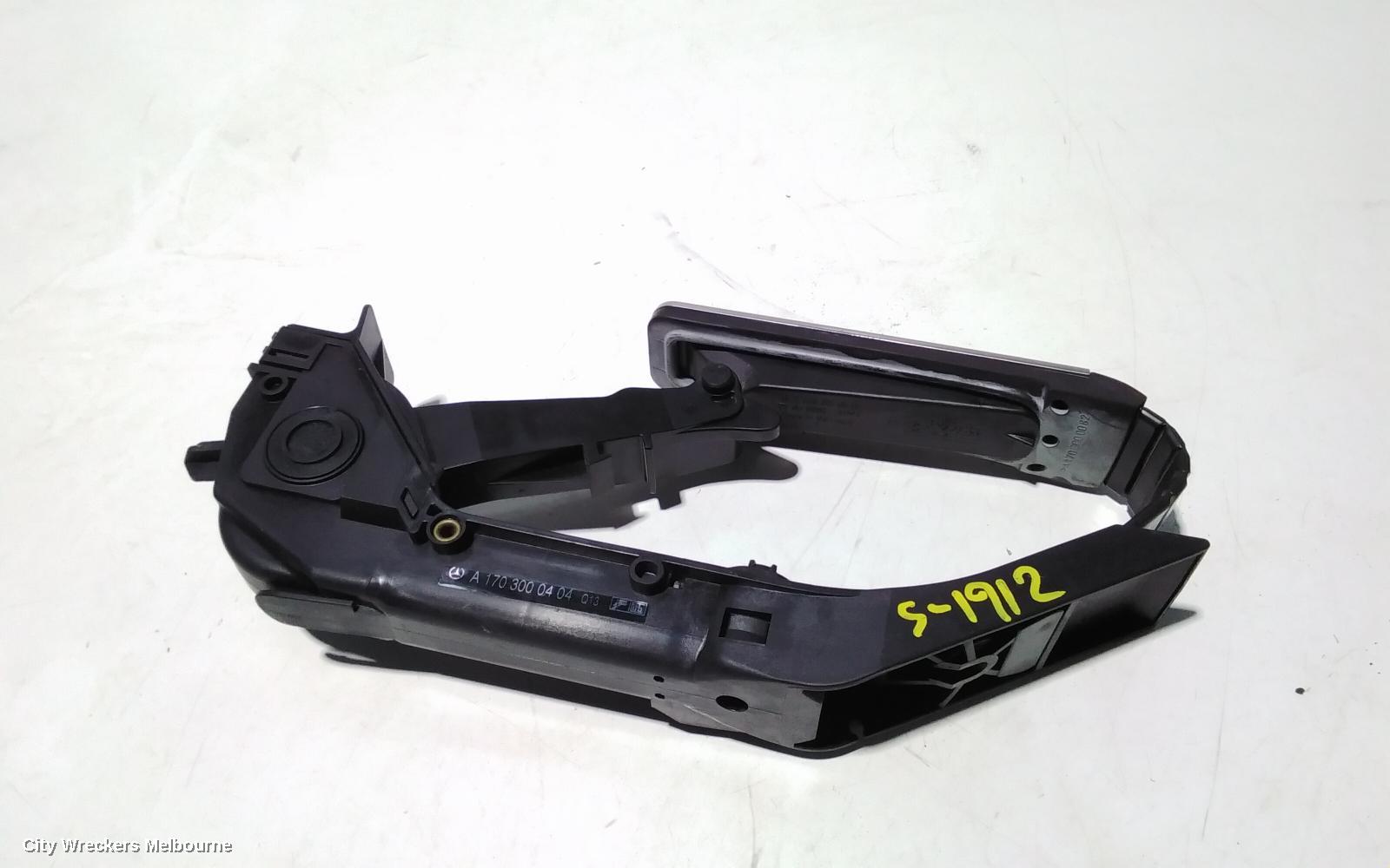MERCEDES CLC CLASS PEDAL ASSEMBLY, CL203 08/2008 - 03/2011