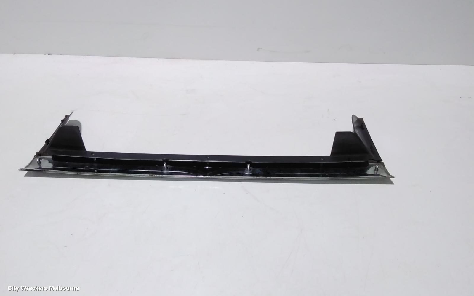 KIA PREGIO REAR GARNISH, TAILGATE GARNISH, CT, 07/2004 - 01/2006