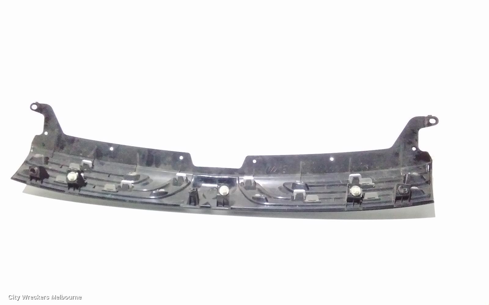 MITSUBISHI OUTLANDER GRILLE, RADIATOR GRILLE, ZJ, 10/2012 - 02/2014