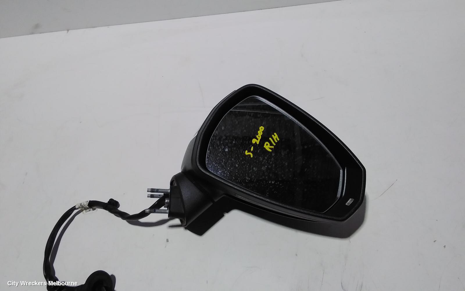 AUDI A3 RIGHT DOOR MIRROR, 8V, A3, SEDAN, MANUAL FOLD, NON LANE CHANGE ASSIST TYPE (6XC/7Y0), 11/2013 - 10/2020