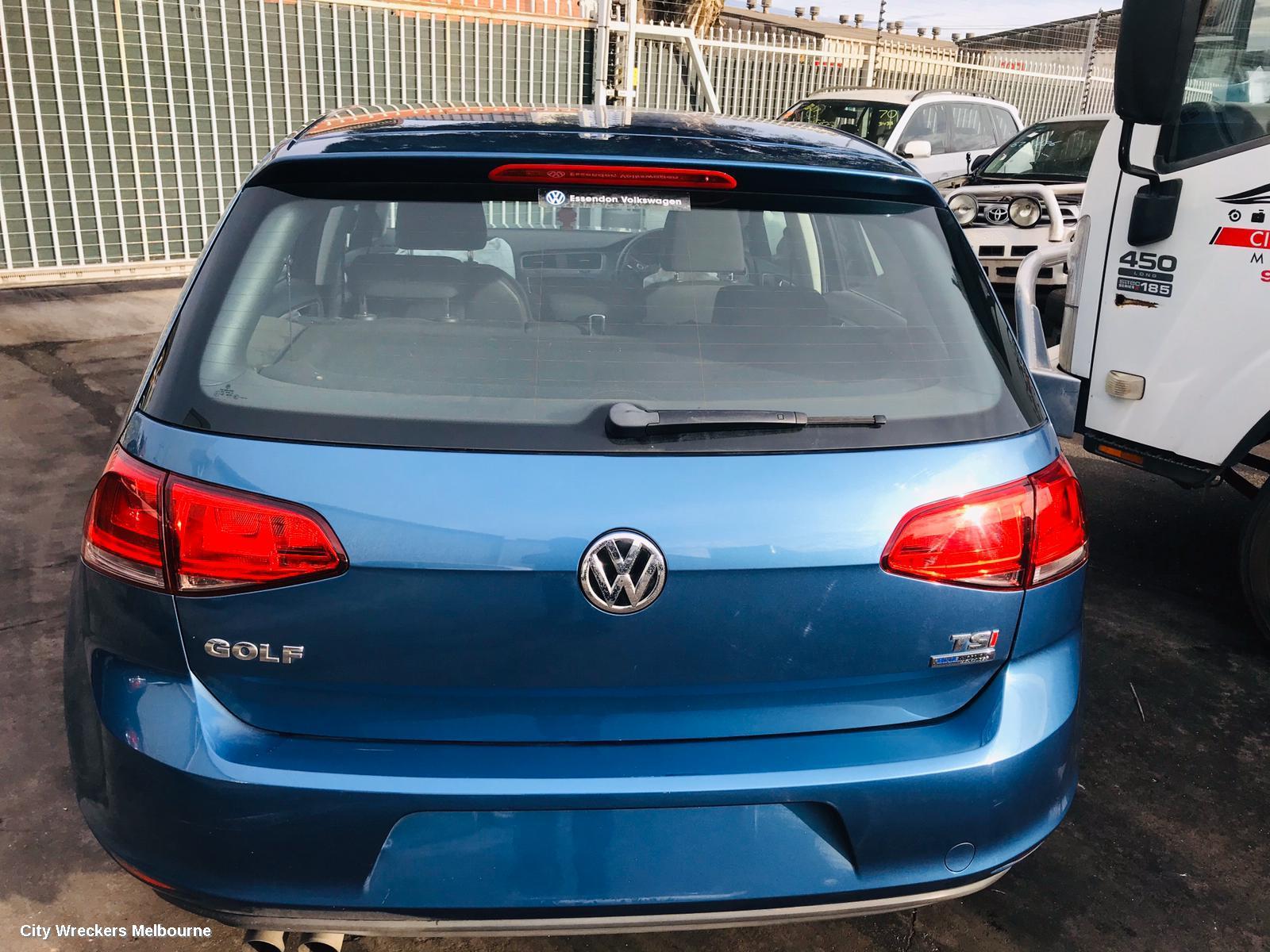 VOLKSWAGEN GOLF RADIO/CD/DVD/SAT/TV, DISPLAY SCREEN, 5.8IN, NON SAT NAV TYPE, GEN 7, 03/2013 - 03/2017