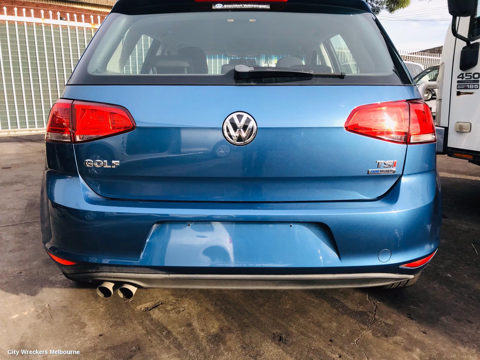 VOLKSWAGEN GOLF RADIO/CD/DVD/SAT/TV, DISPLAY SCREEN, 5.8IN, NON SAT NAV TYPE, GEN 7, 03/2013 - 03/2017