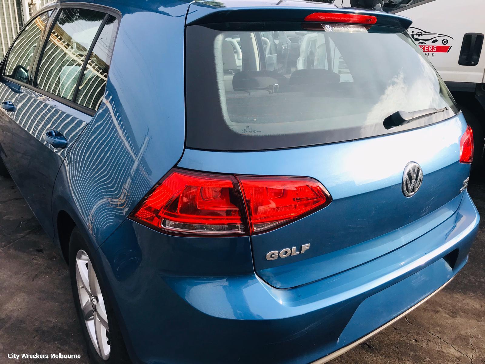 VOLKSWAGEN GOLF RADIO/CD/DVD/SAT/TV, DISPLAY SCREEN, 5.8IN, NON SAT NAV TYPE, GEN 7, 03/2013 - 03/2017
