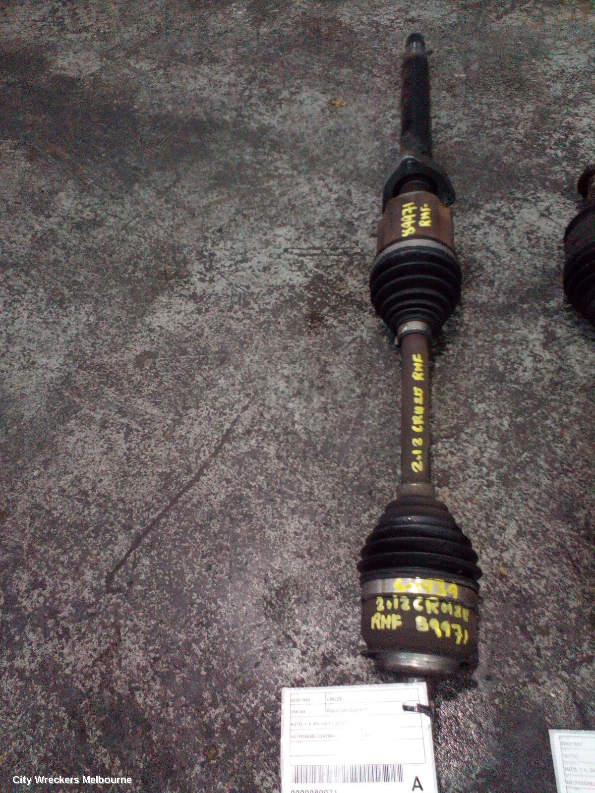 HOLDEN CRUZE RIGHT DRIVESHAFT, AUTO, 1.4, JH, 03/2011 - 01/2017