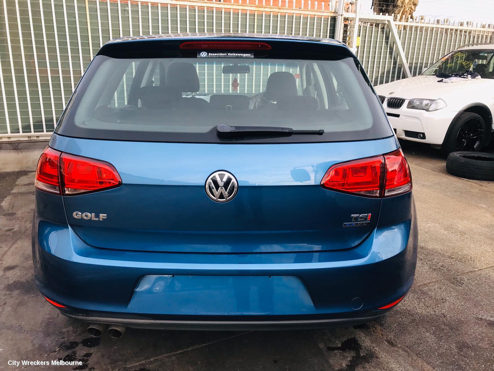 VOLKSWAGEN GOLF RADIO/CD/DVD/SAT/TV, DISPLAY SCREEN, 5.8IN, NON SAT NAV TYPE, GEN 7, 03/2013 - 03/2017