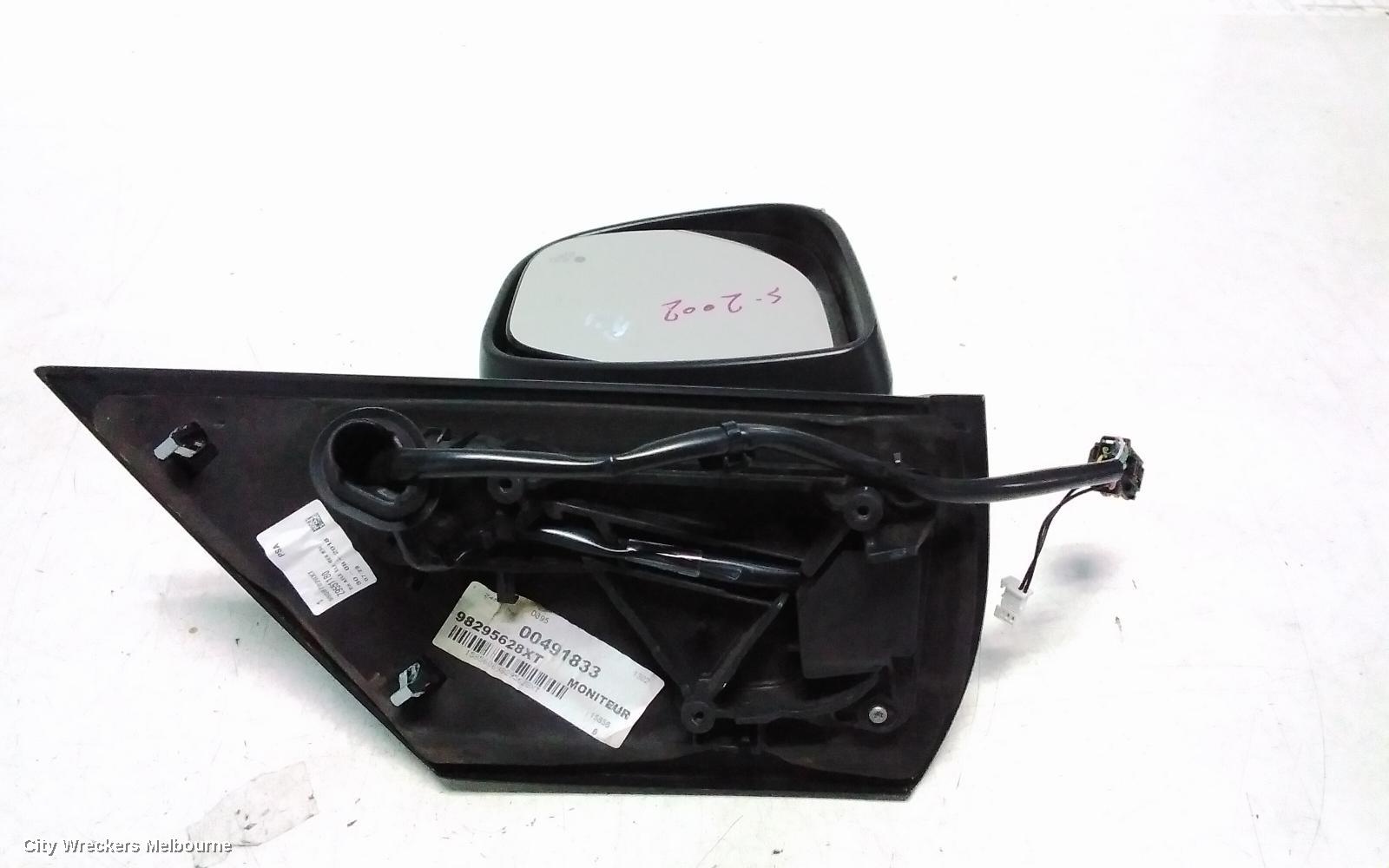 PEUGEOT EXPERT RIGHT DOOR MIRROR, K0, MANUAL FOLD, MATTE BLACK, NON BLIND SPOT TYPE, 04/2018 ONWARDS