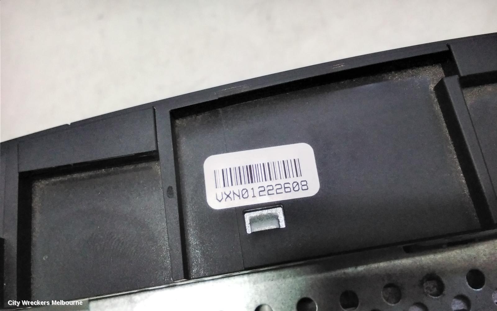 MERCEDES VITO RADIO/CD/DVD/SAT/TV, 447, HEAD UNIT, W/ DISPLAY UNIT, 5.8IN, W/ NUMBER PAD & SAT NAV TYPE, 03/2015 - 10/2020