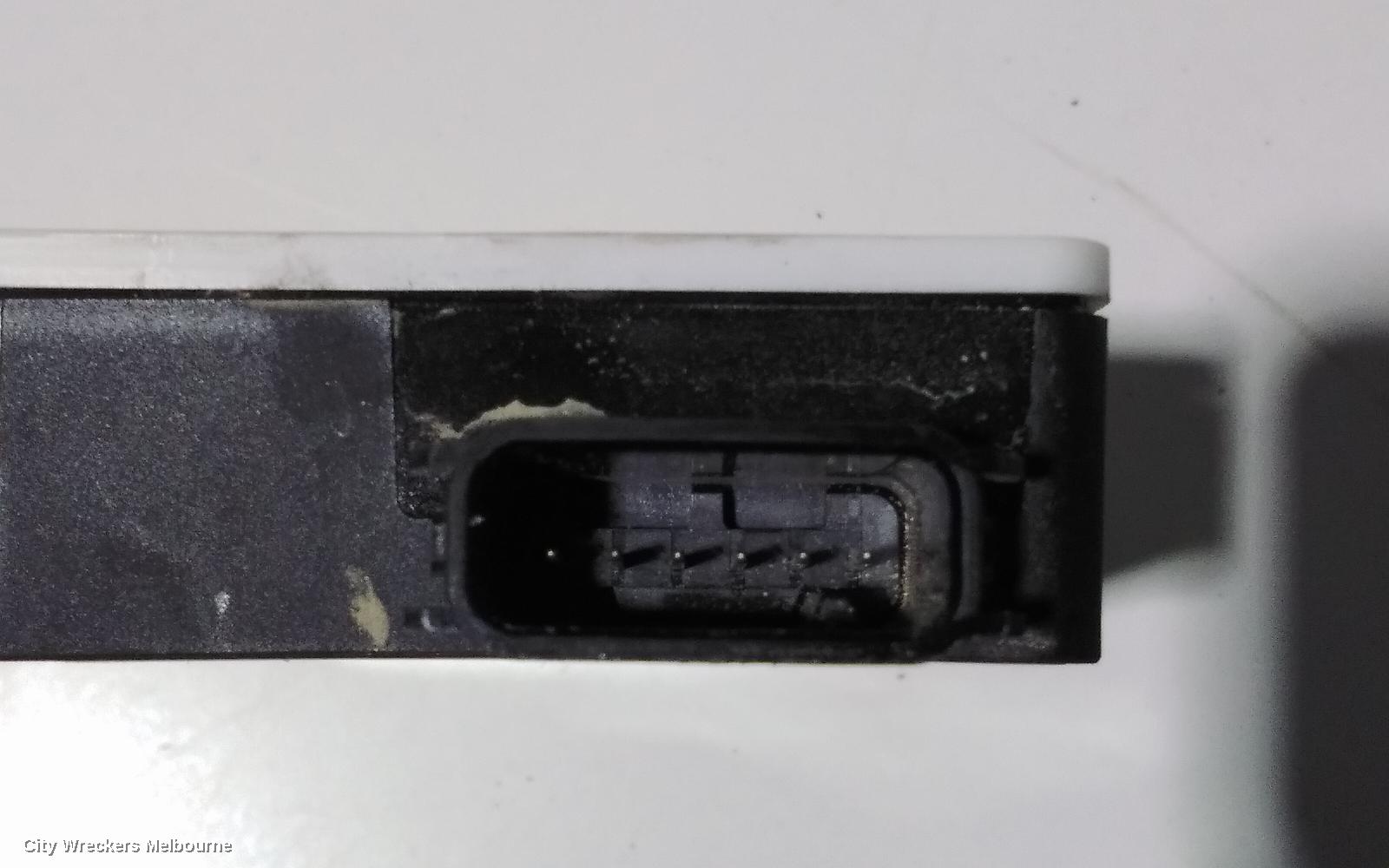 MERCEDES CLA CLASS, C117, 10/2013 - 02/2019, RH  A0009052504 RADAR SENSOR BLIND SPOT CONTROL MODULE: 89989