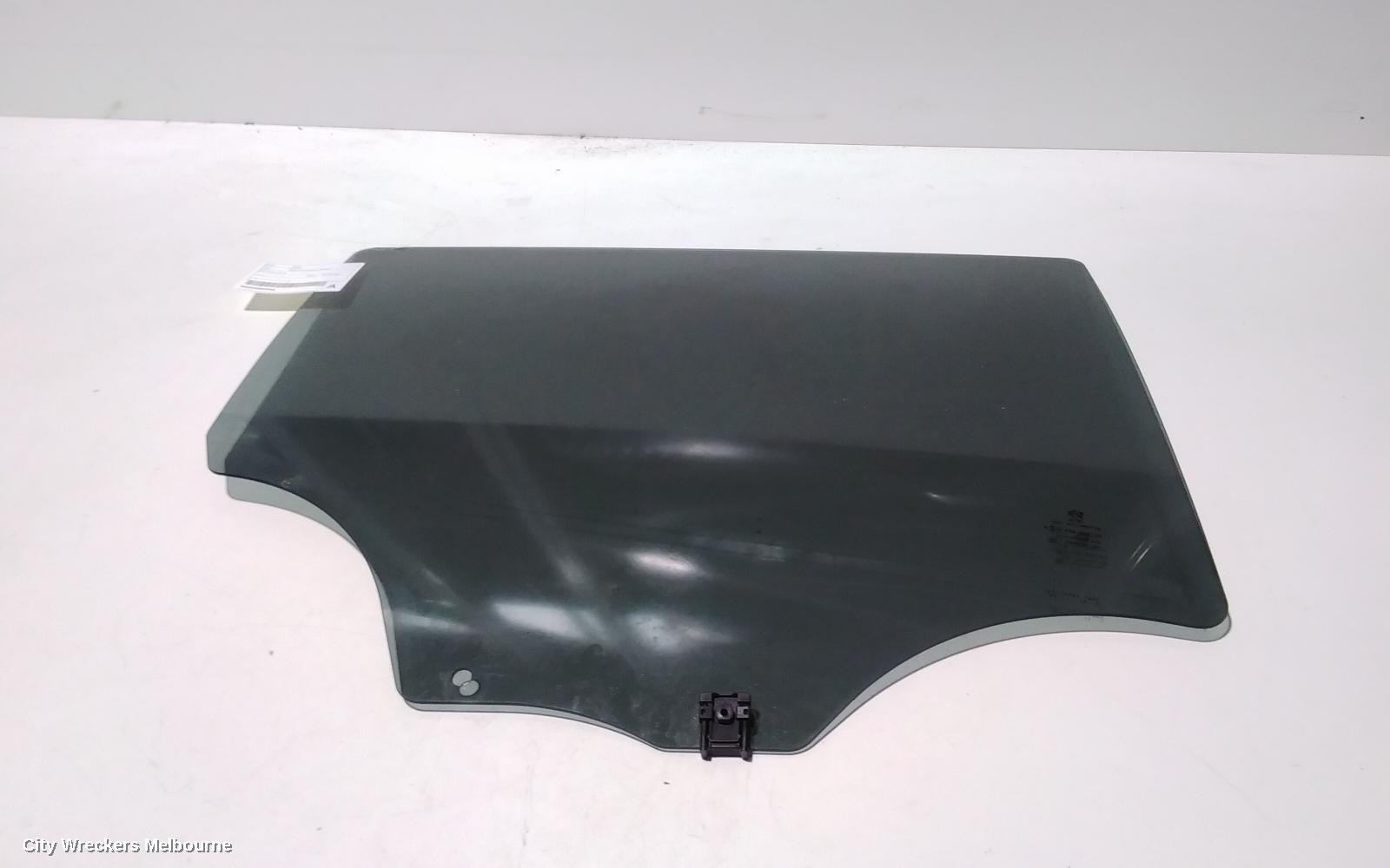 PEUGEOT 2008 RIGHT REAR DOOR WINDOW, A94, 10/2013 - 12/2018