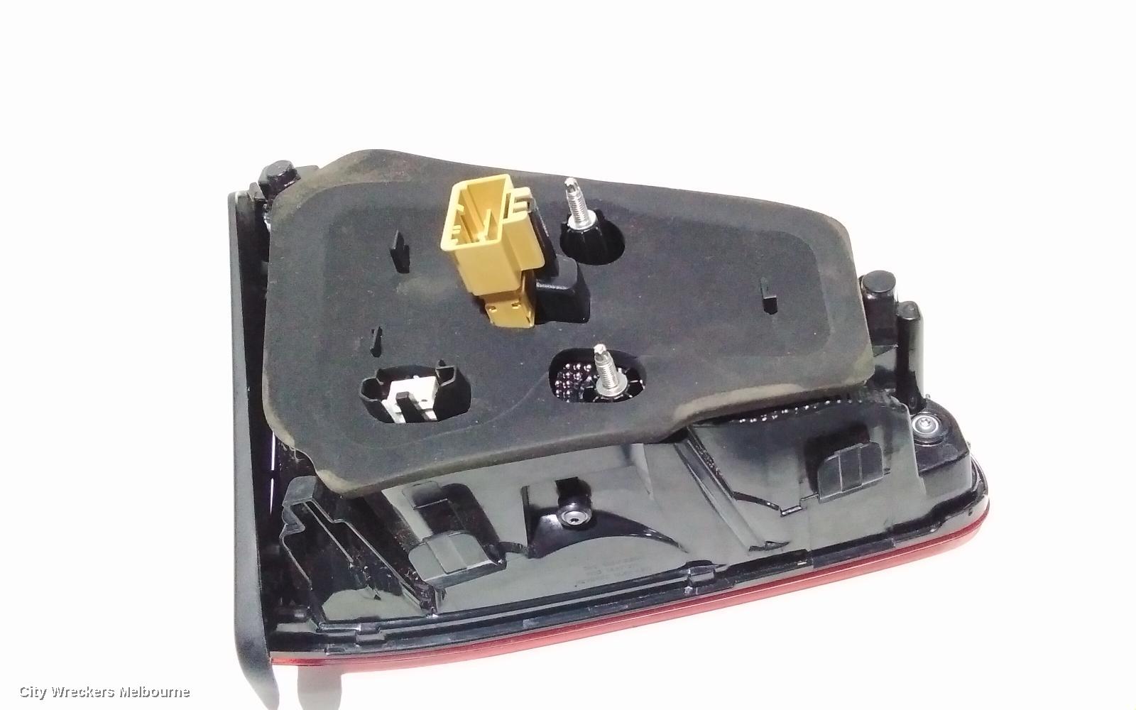VOLKSWAGEN GOLF REAR GARNISH, TAILGATE LAMP (RH SIDE), GEN 7, HATCH, STANDARD/GTI, 03/2017 - 08/2020