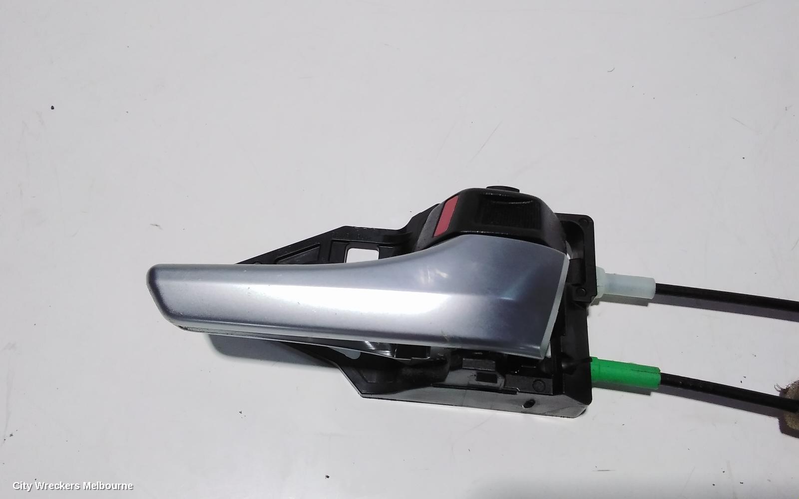 TOYOTA KLUGER DOOR/BOOT/GATE LOCK, RIGHT REAR DOOR LOCK, GSU50/GSU55, 03/2014 - 02/2021