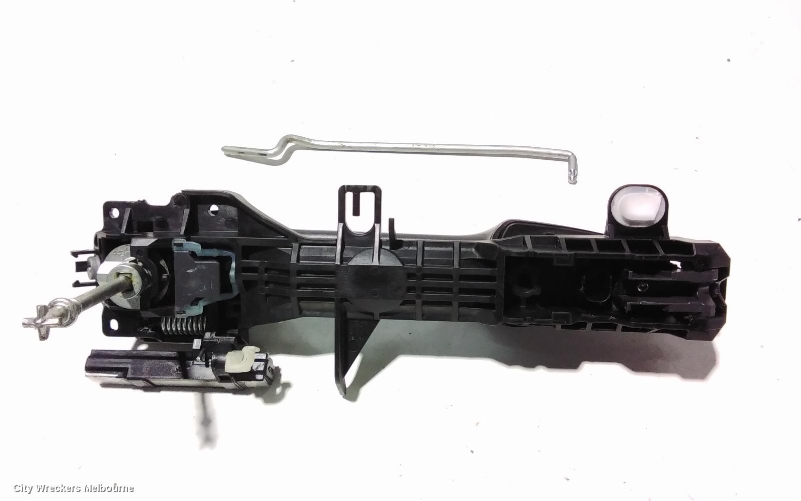 TOYOTA KLUGER DOOR HANDLE, OUTER, RH FRONT, NON KEYLESS ENTRY TYPE, GSU50/GSU55, 03/2014 - 02/2021