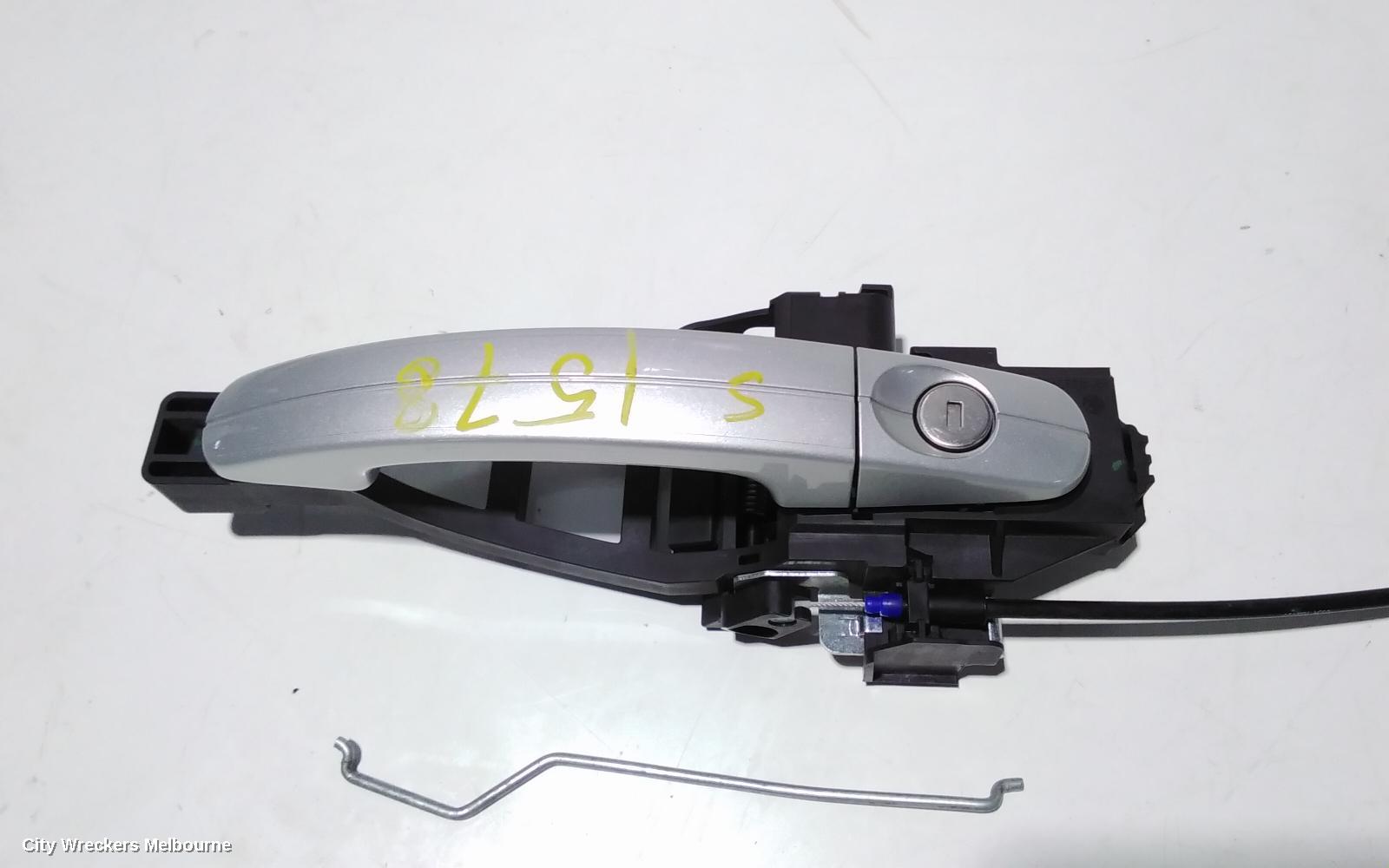 FORD ESCAPE DOOR HANDLE, ZG, 09/2016 - 05/2020