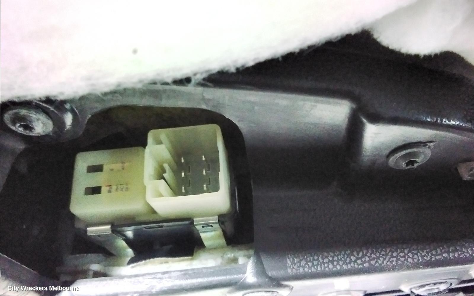 JEEP GRANDCHEROKEE DOOR TRIM, LH REAR, WK, LEATHER, 10/2010 ONWARDS