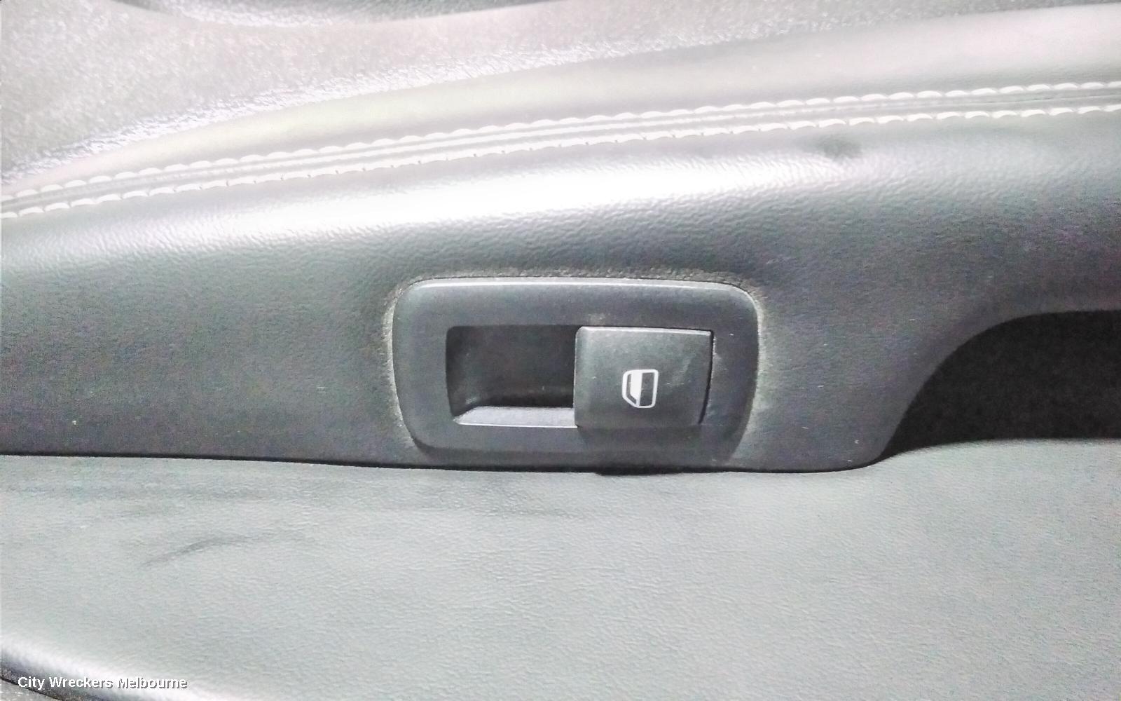 JEEP GRANDCHEROKEE DOOR TRIM, LH REAR, WK, LEATHER, 10/2010 ONWARDS