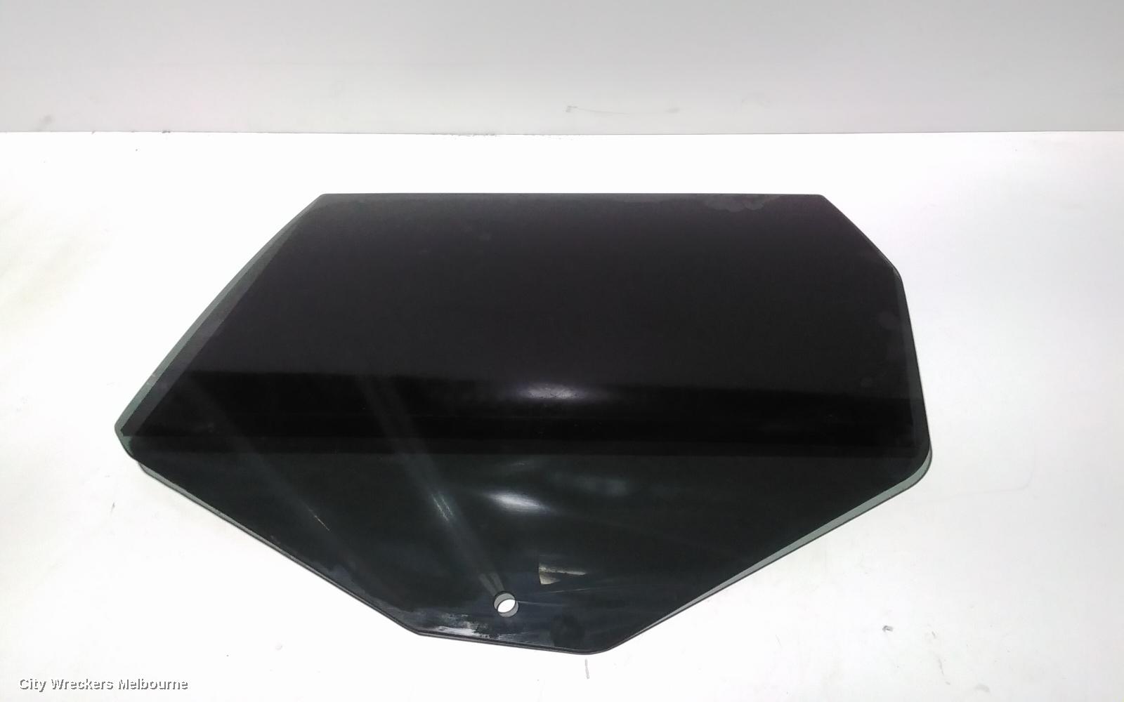 JEEP GRANDCHEROKEE LEFT REAR DOOR WINDOW, WK, TINTED, 10/2010 ONWARDS
