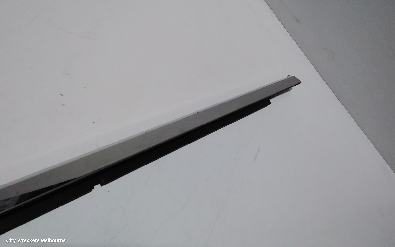 JEEP GRANDCHEROKEE DOOR MOULD, LHF CHROME MOULD: 90163, WK, 10/2010 - 02/2022