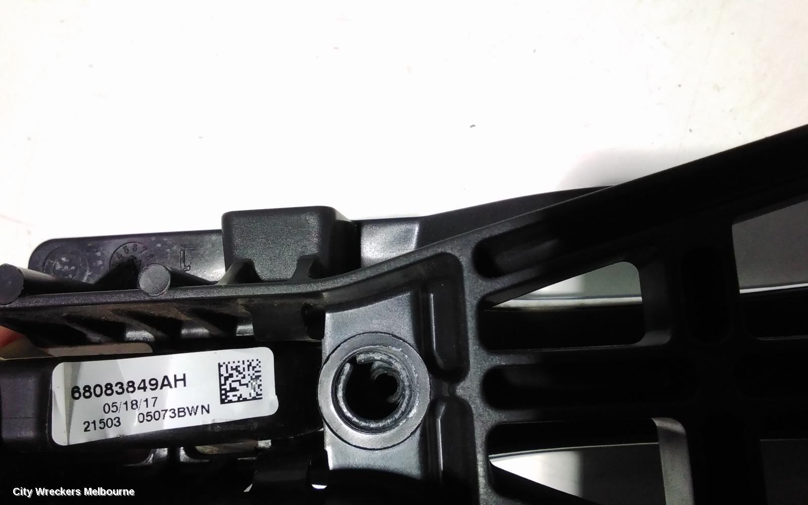 JEEP GRANDCHEROKEE DOOR HANDLE, OUTER, LH FRONT, CHROME, WK, 01/2011 - 02/2022