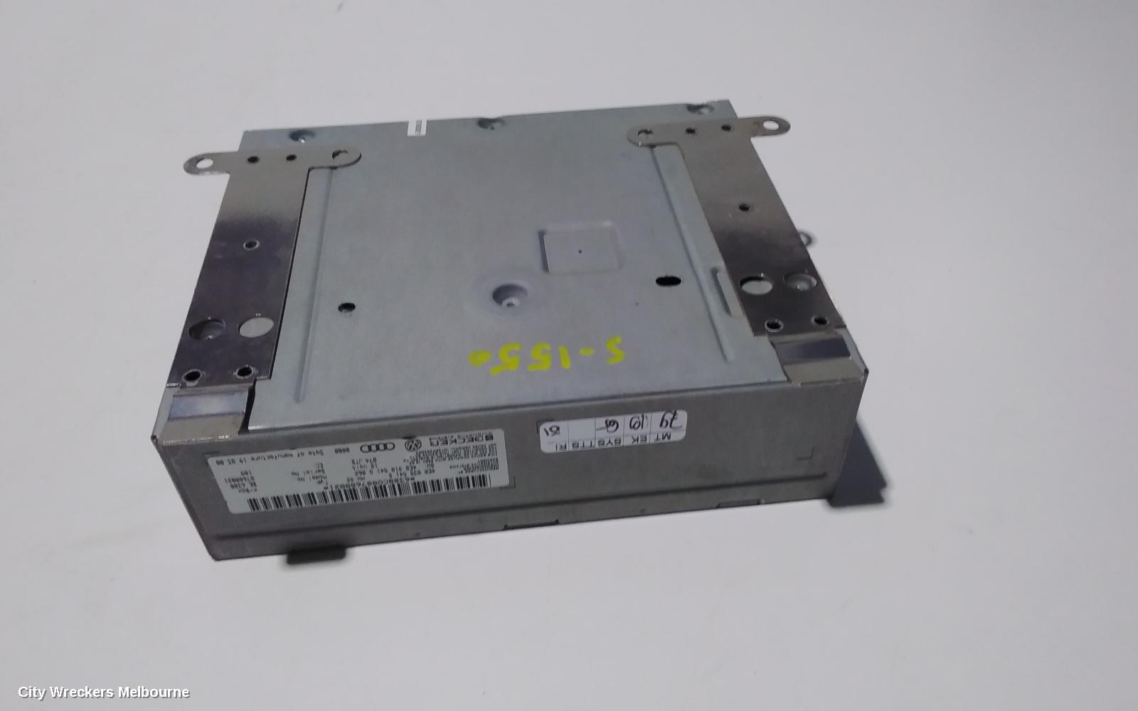 AUDI Q7 RADIO/CD/DVD/SAT/TV, K-BOX RADIO RECEIVER, 4L, 09/2006 - 08/2015